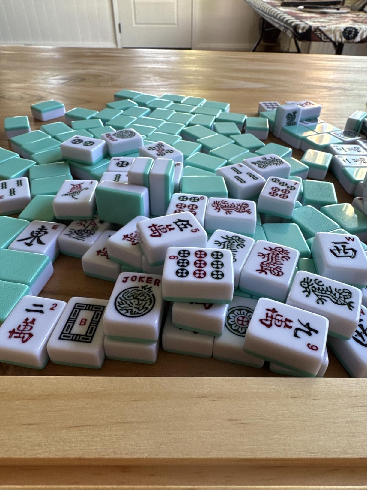 Yellow Mountain Imports American Mahjong Game Set, Sapphire with Blue Soft Case - All-in-One Racks with Pushers, Wright Patterson Scoring Coins, Dice, & Wind Indicator customer photo 1