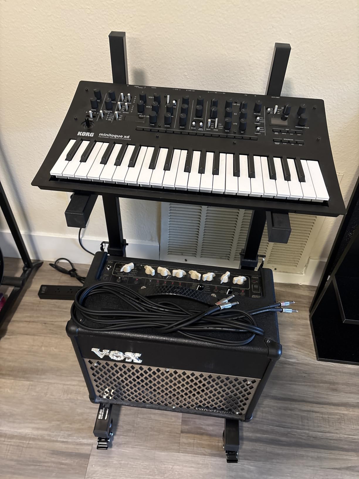 Vondynote Adjustable Mobile Guitar Amplifier Stand Combo Amp Stand Tilt | Stage Guitar Amp Stand with Wheels, Amps Speaker Cabinet Stands, Combo Amp Stands customer photo 2