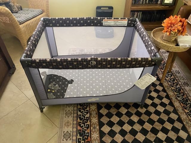 Pamo Babe Pack and Play Portable Baby Crib Foldable Playard Leightweight Travel Playpen for Tooddlers and Infant Black customer photo 1