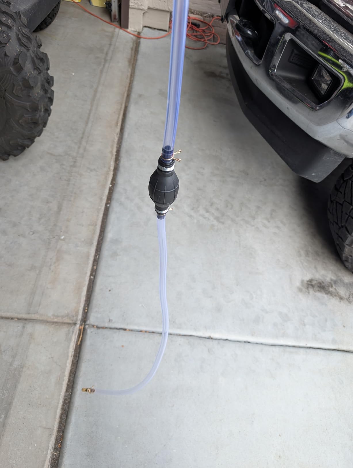 H-veenjor Gasoline Siphon Hose Pump, Hand Water Transfer Pump | Gas Siphon Pump for Water Oil Petrol Diesel, Manual Fuel Pump with 2 Premium PVC for Lawnmower Motorcycle Tractor Fish Tank customer photo 1