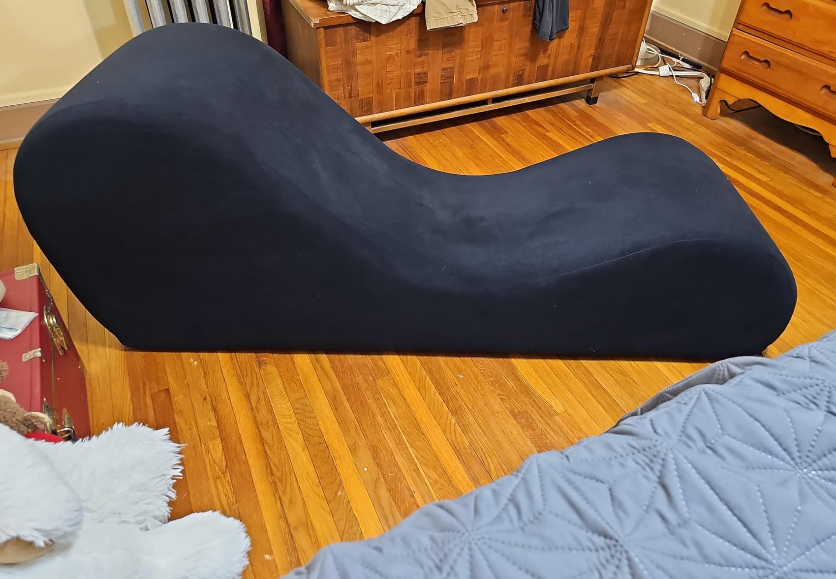 Avana Sleek Chaise Lounge for Yoga, Stretching, Relaxation - Made in The USA, 60D x 18W x 26H Inch, Ink Blue customer photo 1