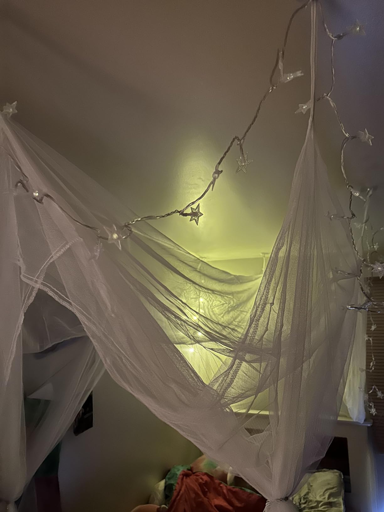 Obrecis White Bed Canopy with Lights for Girls Bedroom Decor, 8 Corner Princess Canopy Bed Curtains with Warm White LED Star Lights Remote, Fits Twin Full Queen King Size Bed customer photo 2