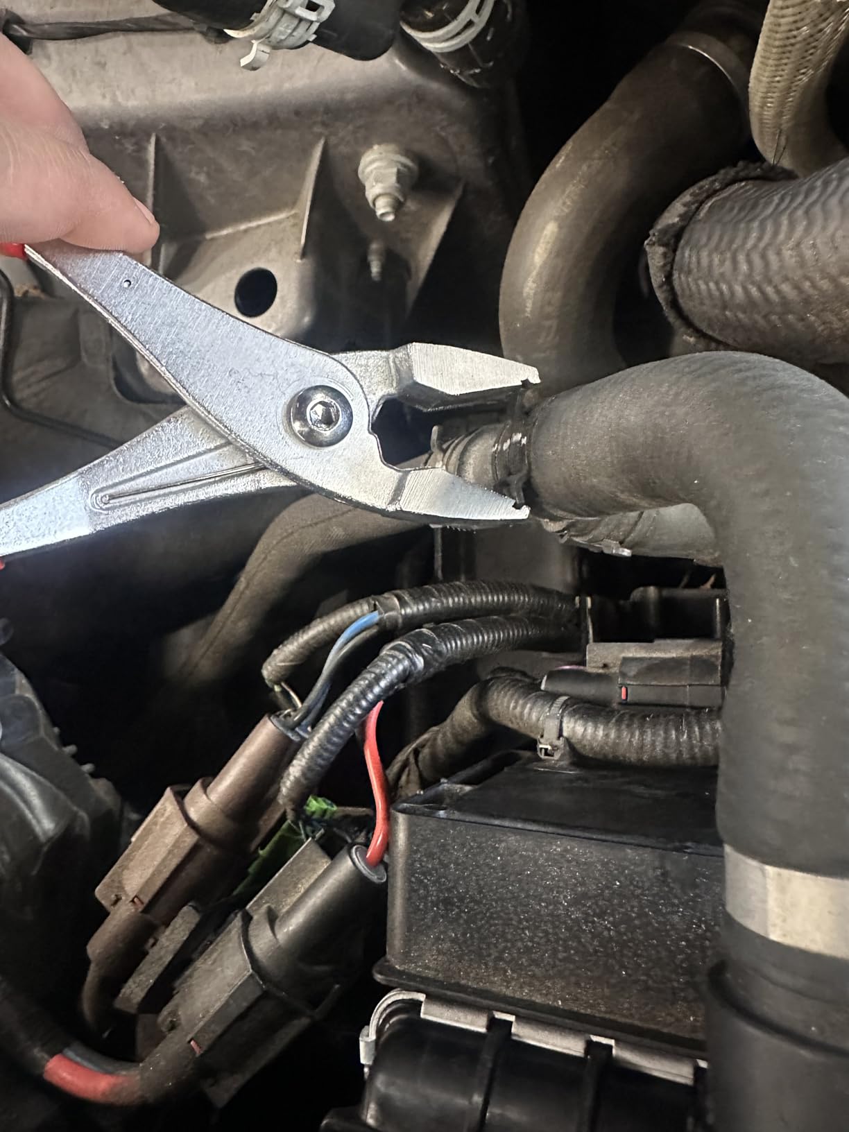 IAG Multi-Directional Hose Clamp Pliers, Fuel Line & Radiator Hose Tool customer photo 1