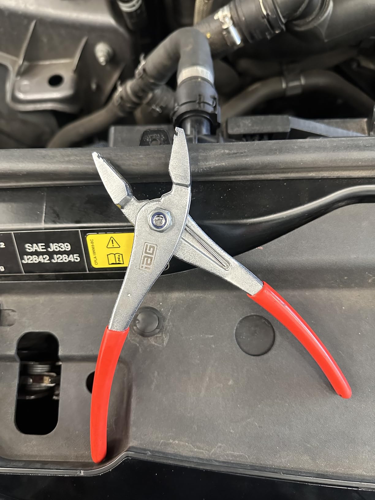 IAG Multi-Directional Hose Clamp Pliers, Fuel Line & Radiator Hose Tool customer photo 2