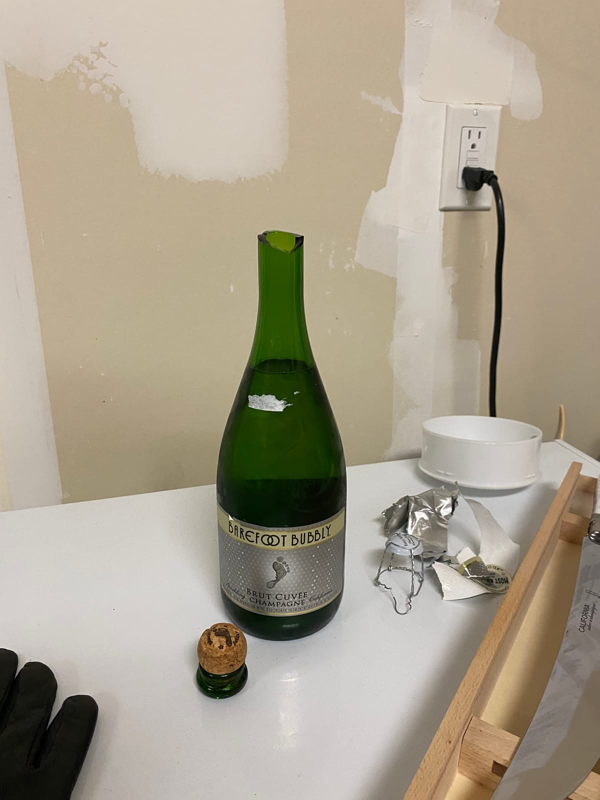 Champagne Saber Company – Fire Red - Handmade Sword Made in Laguiole French Style - Packaged in Elegant Oakwood Crate - Luxurious Champagne Knife Bottle Opener customer photo 2