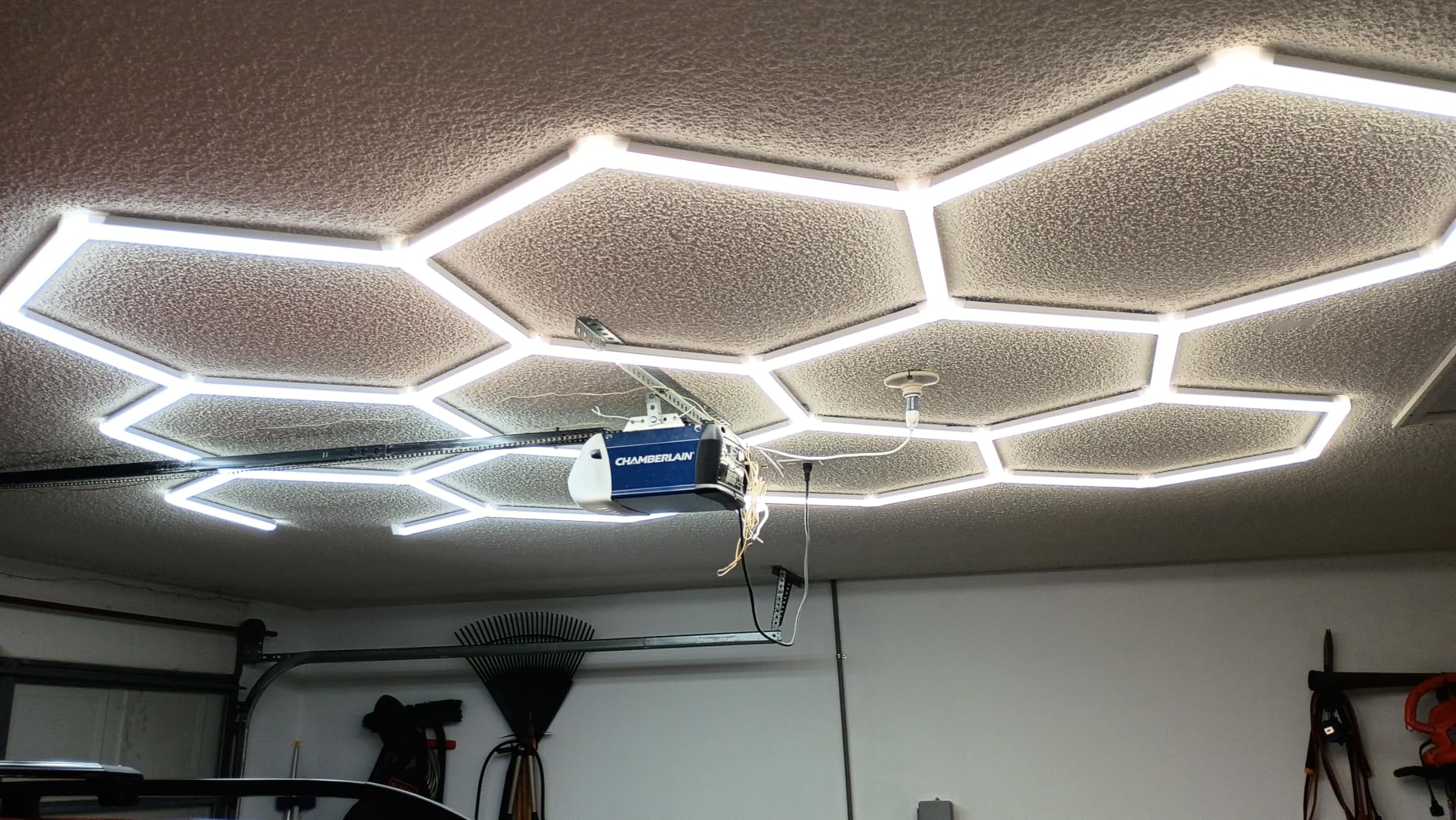 LZHOME Hexagon 5000K LED Garage Lights: 25 Pack Updated 1.31-inch Wider Size, 26300LM Super Bright Hex Lighting Ceiling LED Shop Light for Garage, Car Detailing, Workshop, Warehouse, Gym, Basement customer photo 1