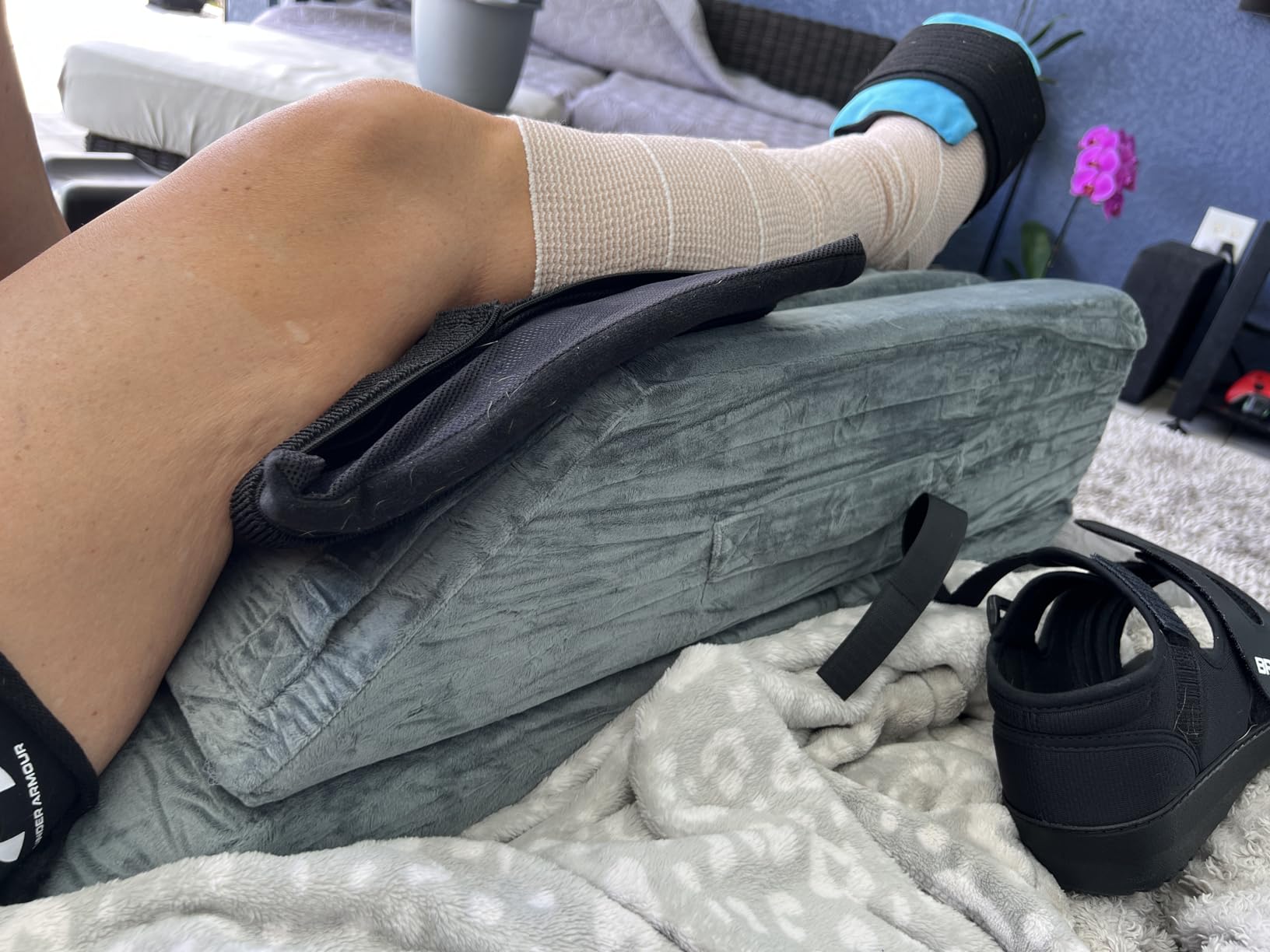 KingPavonini 4-Height Adjustable Leg Elevation Pillows for After Surgery customer photo 2