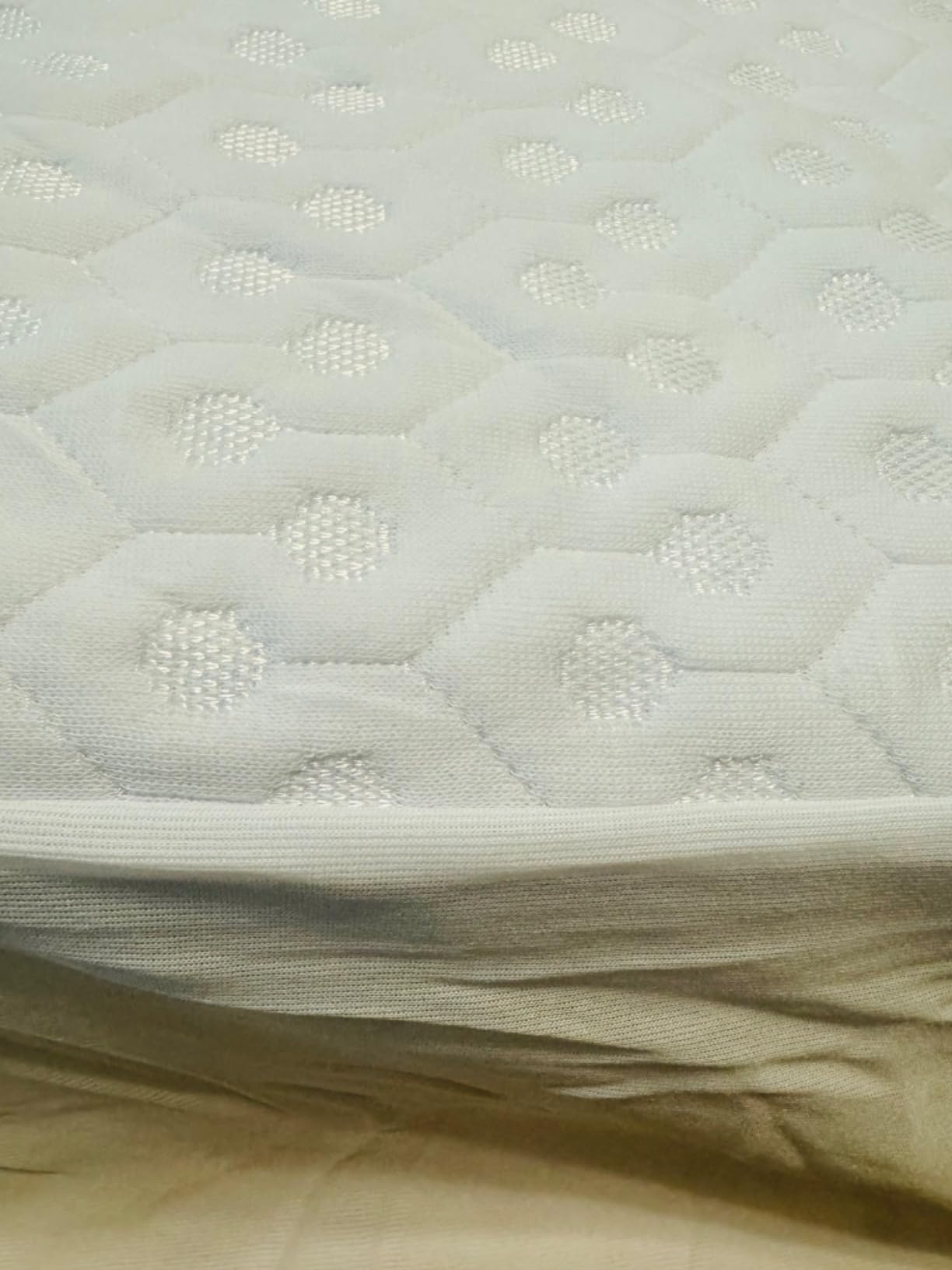 Bedgear Dri-Tec Waterproof Mattress Protector - Cooling Moisture-Wicking Mattress Cover, Breathable Noiseless Mattress Pad with Deep Pocket Fit up to 18