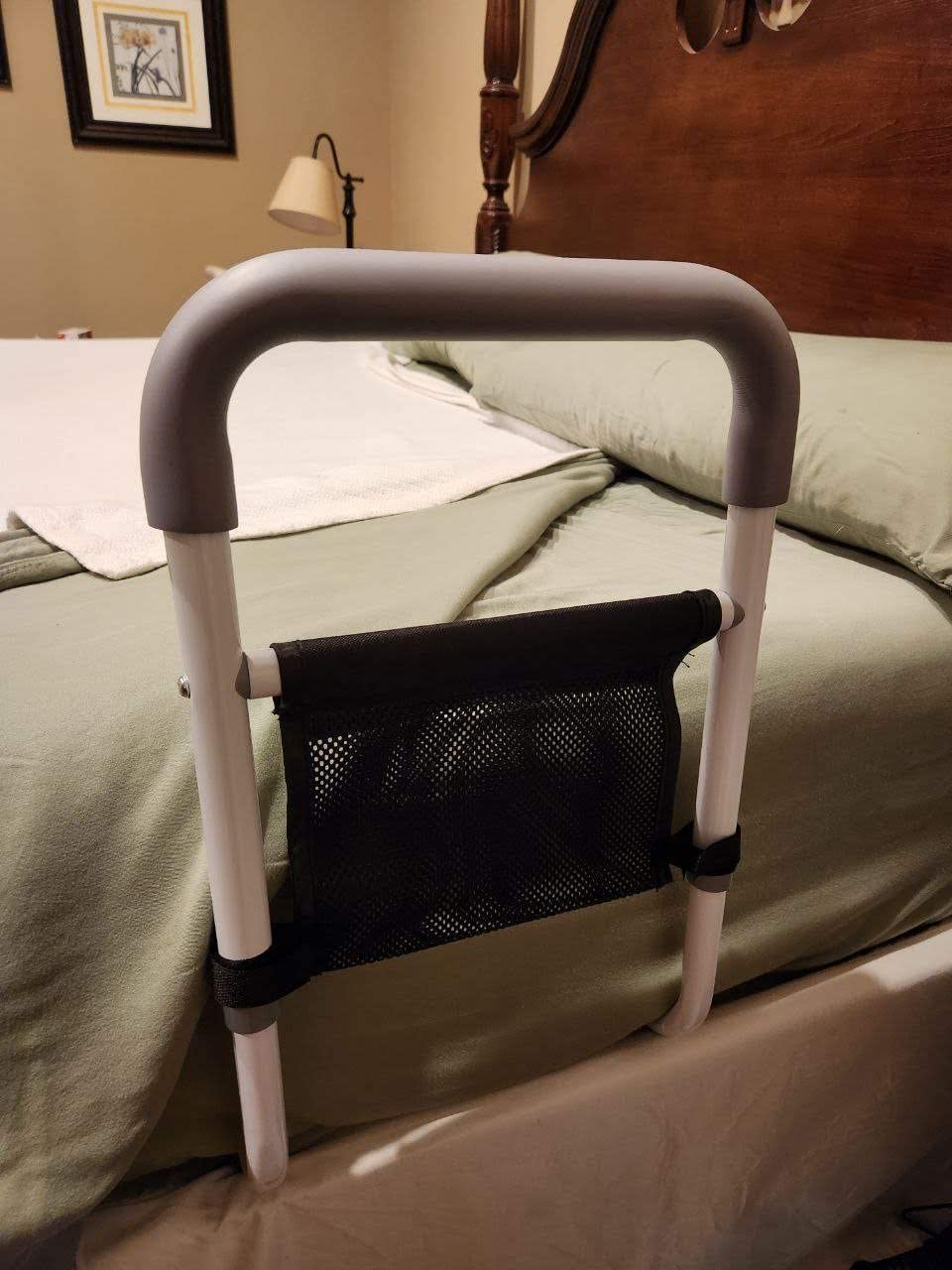 WeHwupe Bed Rails for Elderly Adults Safety with Bedside Storage Pocket customer photo 1