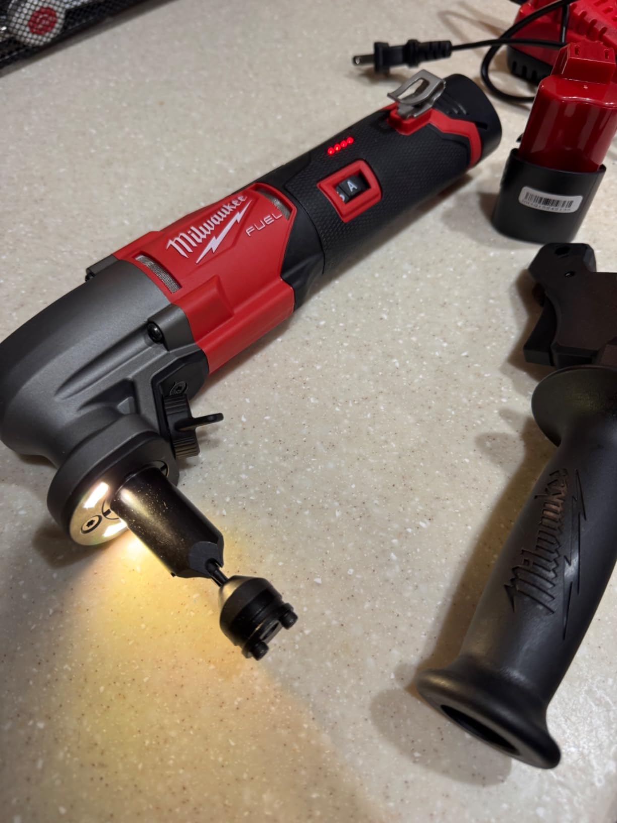 Milwaukee M12 Fuel 16 Gauge Variable Speed Nibbler - No Charger, No Battery, Bare Tool Only customer photo 1