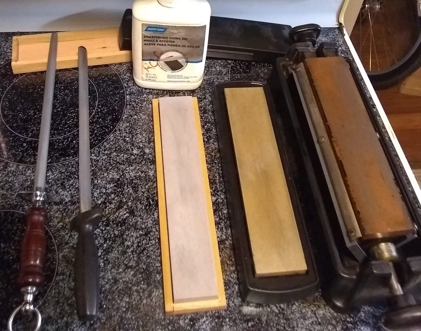 Warthog Elite A4 Knife Sharpener, Diamond Rods, Metal Frame, Black - Professional knife sharpening system, adjustable angles, deluxe wooden base customer photo 1