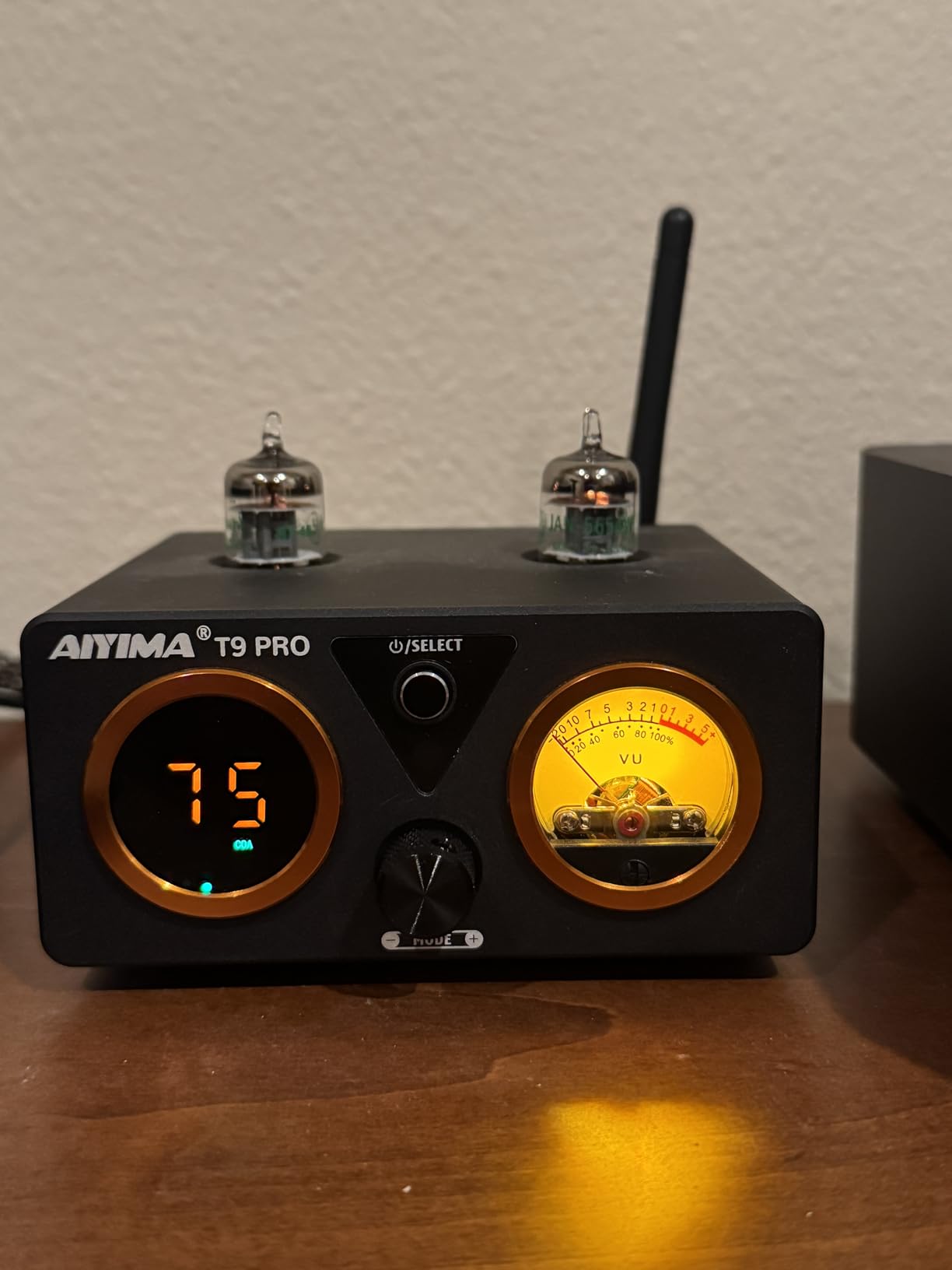 AIYIMA T9PRO 200W 2.1 Channel TPA3250 Tube Bluetooth DAC Stereo Amplifier | HiFi Class D Amp with ES9018K2M,QCC3040 aptX,VU Meter&Digital Display,Remote Control,Treble/Bass,AUX Output,for Home Speakers customer photo 2