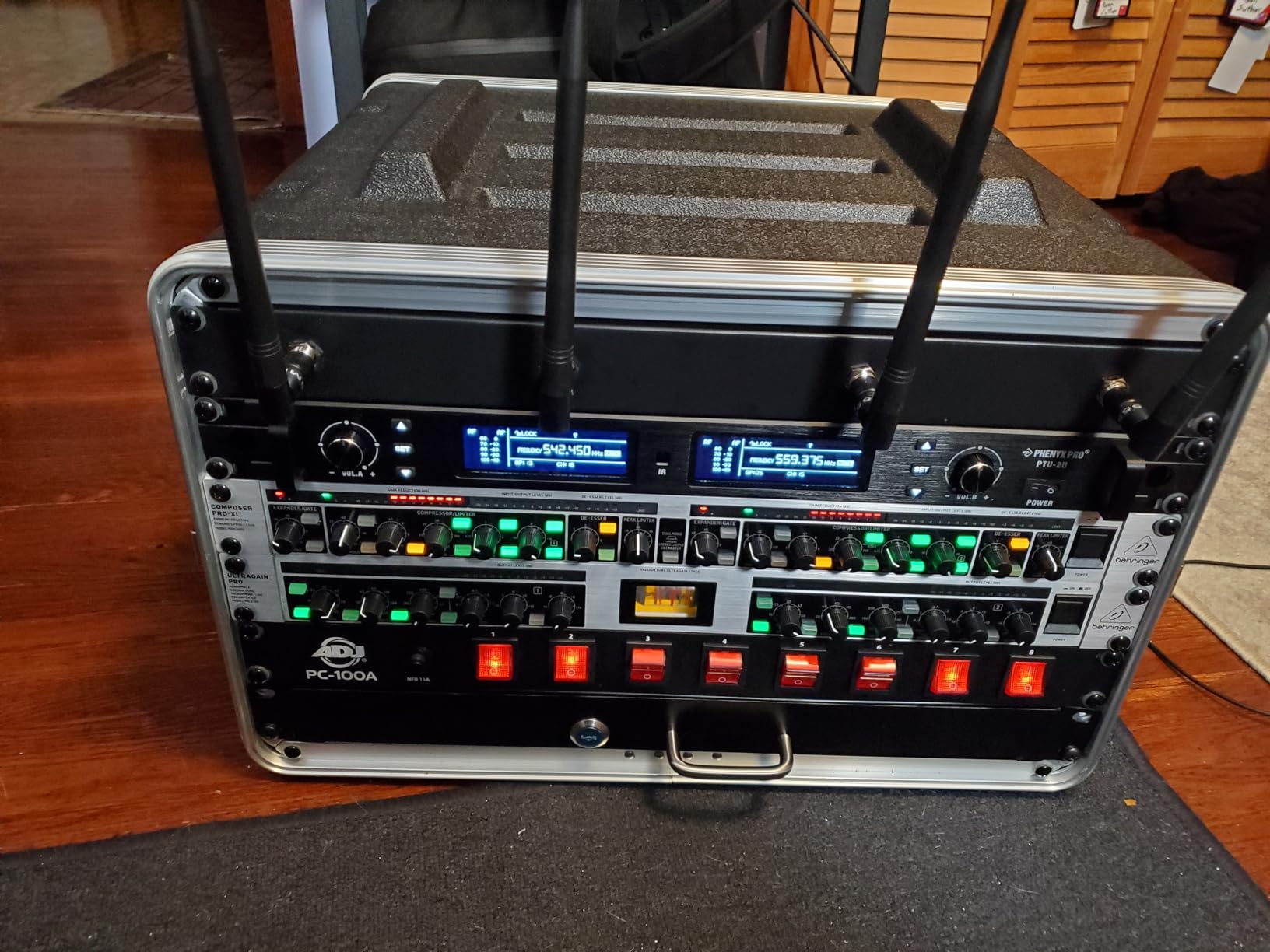 multicomp PRO Stackable 17