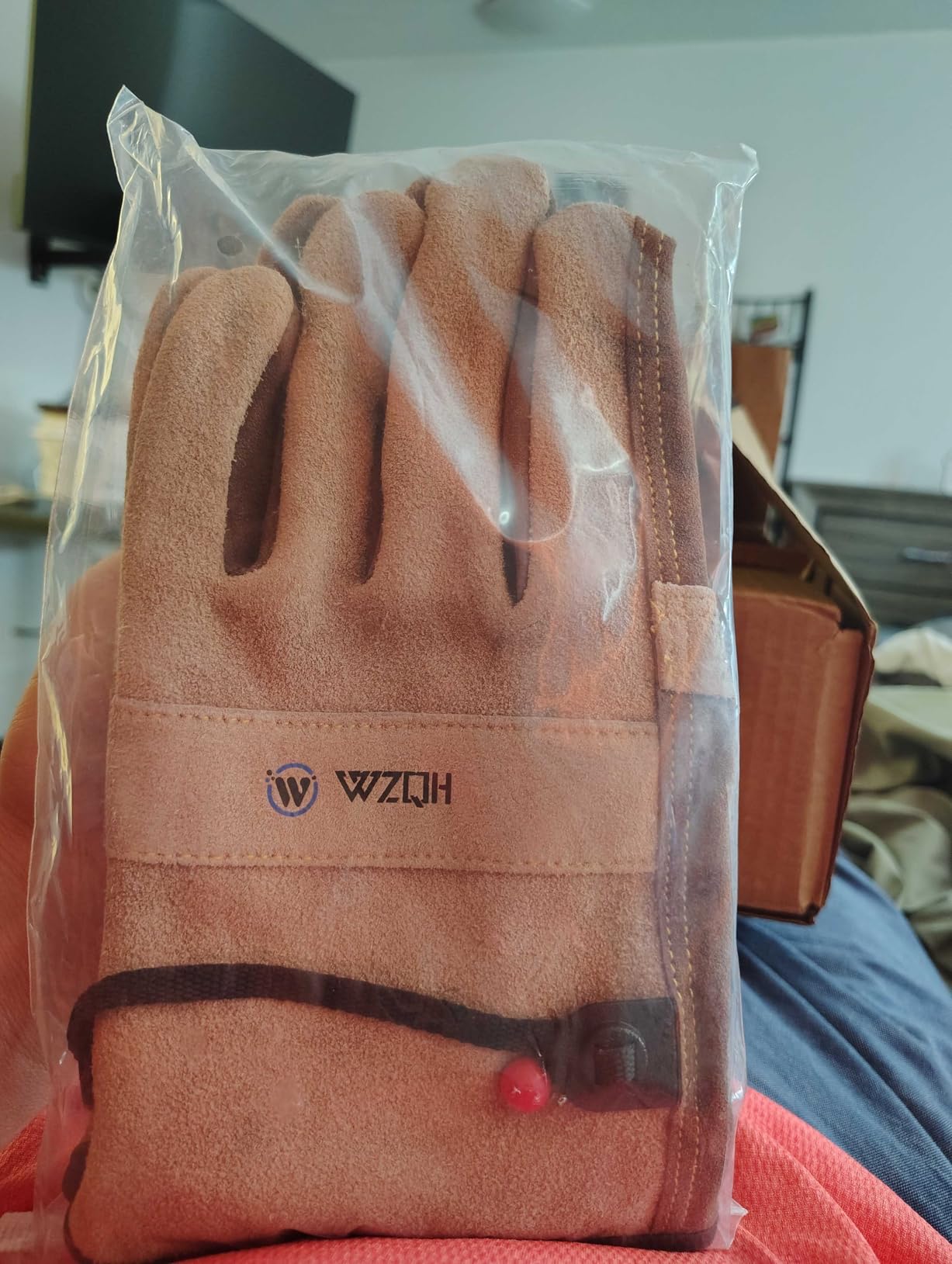 WZQH Leather Work Gloves for Men or Women.Gardening,Welding,Coffee-grey M customer photo 1