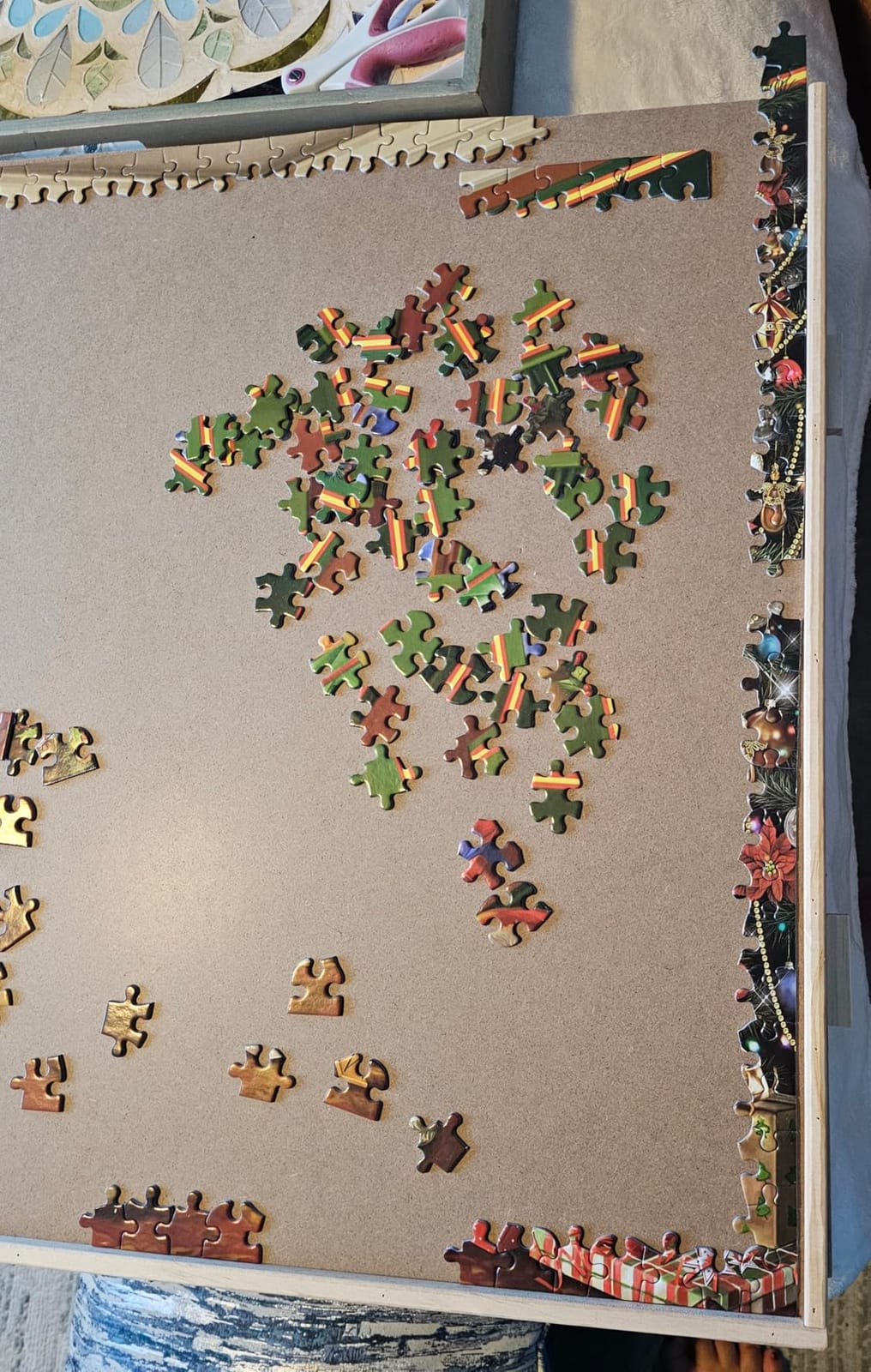 Rotating 1000 Piece Wooden Puzzle Board | 30