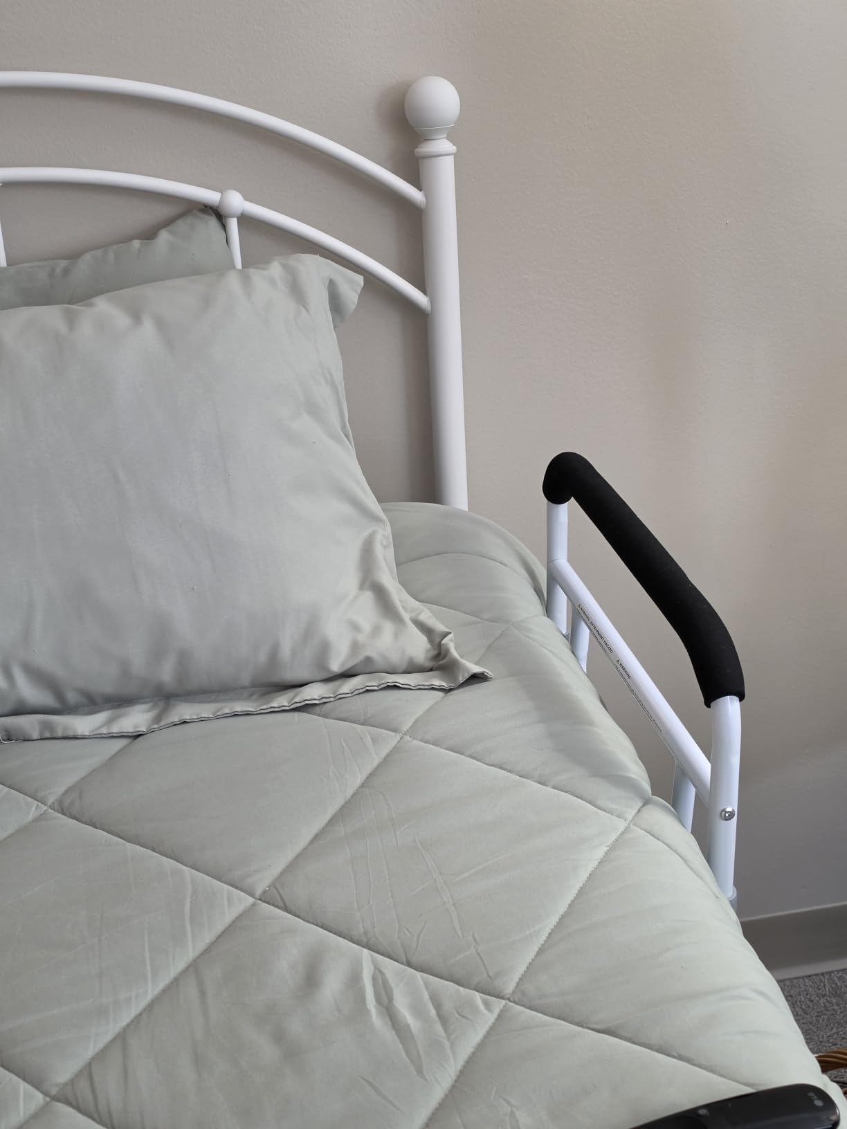 Double Bed Rail, Dual Side Bed Rails for Elderly Adults Safety customer photo 1