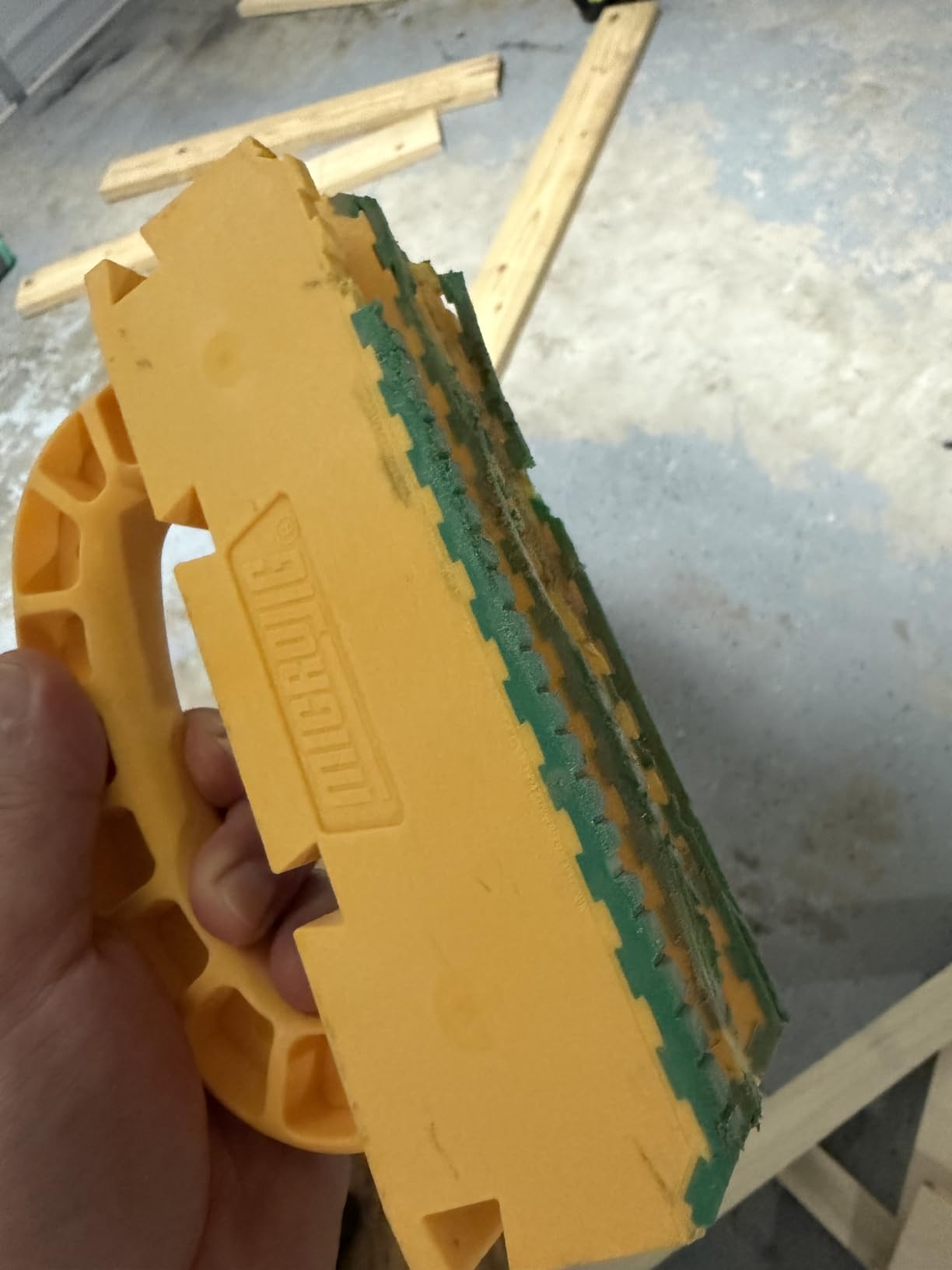 MICROJIG GRR-RIPPER 2GO Push Block for Routers, Jointers, Band and Table Saws, Woodworking Tool, Extreme Grip, GR2-GO, Yellow/Green customer photo 2