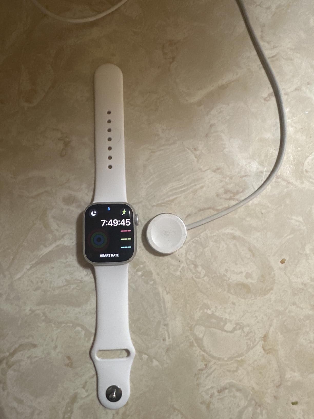 Apple Watch Series 8 [GPS, 41mm] - Silver Aluminum Case with White Sport Band (Renewed) customer photo 2