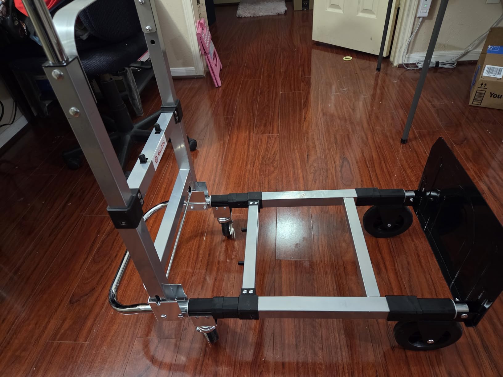 Suzhi Hand Truck Dolly Cart Heavy Duty/with 2 Wheels, 600 Lbs Load, 2 Straps for Moving Furniture/Appliance/Carton/Warehouse/Office customer photo 1