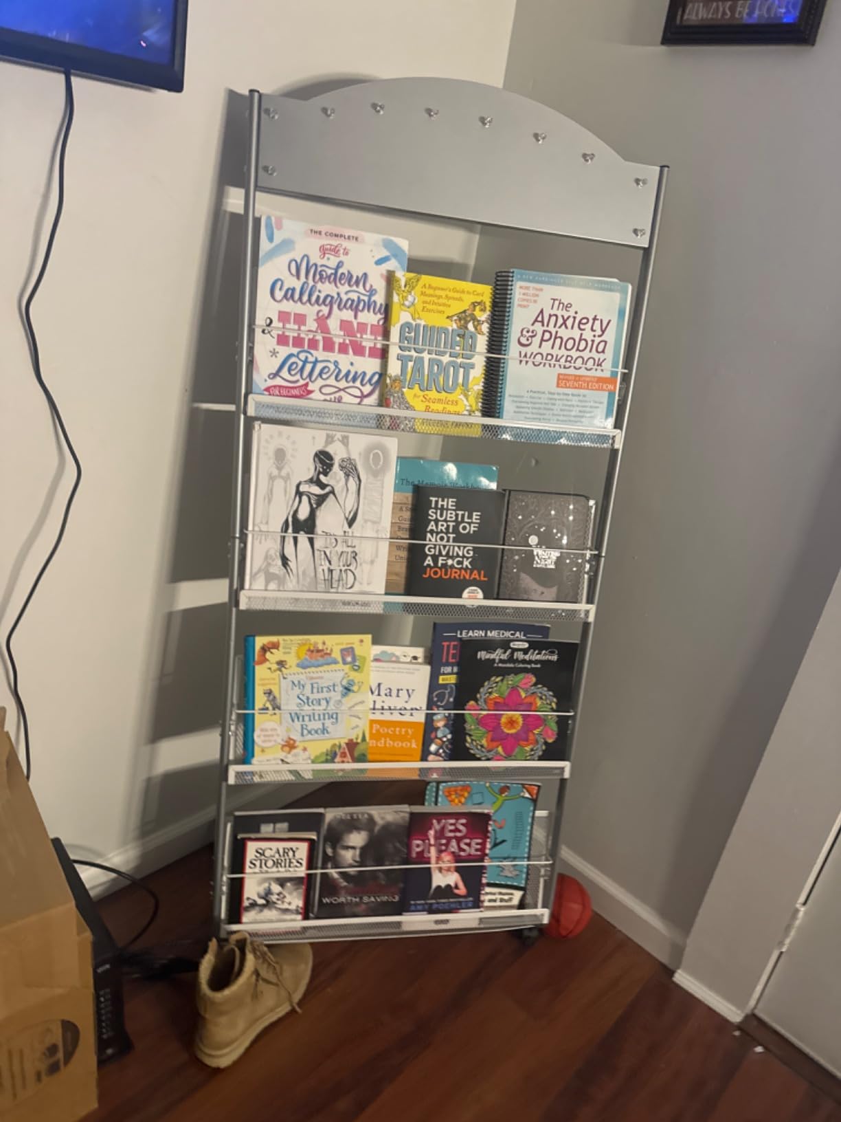 TONGMO Magazine Rack: Floor-Standing 4-Layer with Wheels, Brochure Display Stand, High-hardness metal for Exhibitions, Office, and Any Organization Requiring Information Display(Black) customer photo 2