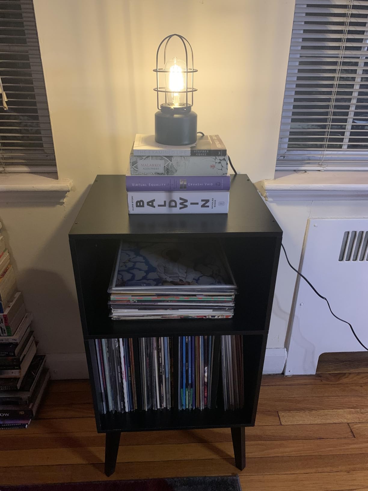 Lerliuo Record Player Stand, Walnut Turntable Stand Holds up to 160 Albums | Mid-Century Vinyl Storage Cabinet Table, Solid Wood Legs, Record Player Holder Display Shelf for Bedroom Living Room customer photo 1