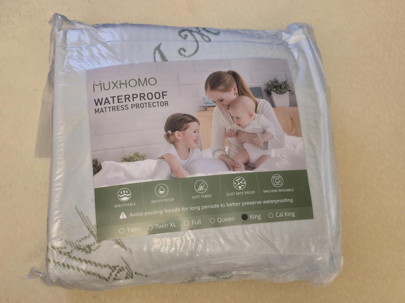 Premium 100% Waterproof King Mattress Protector, Breathable Mattress Cover King Size Bed, 3D Air Fabric Cooling Bed Pad Cover, Deep Pocket 8