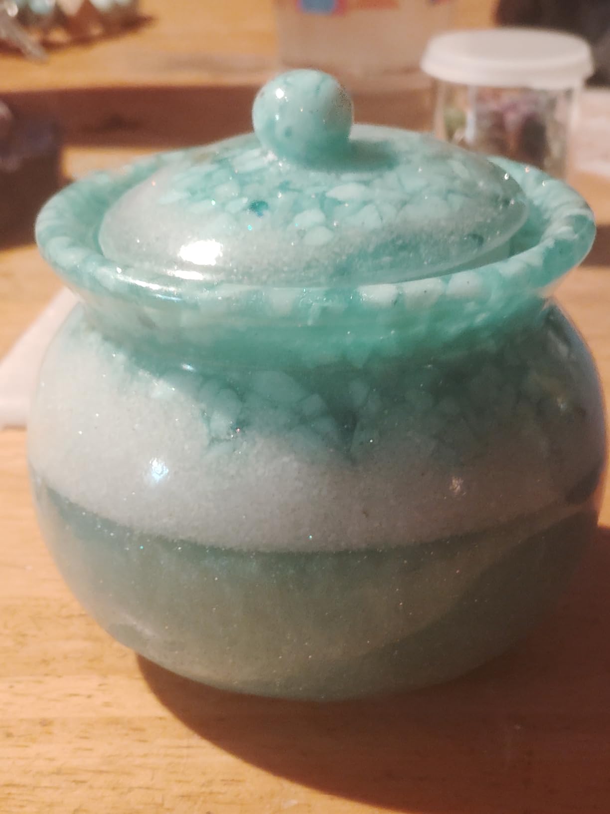 FUHITIM Epoxy Resin 2 Gallon,Crystal Clear Epoxy Resin Kit(1 Gallon x 2) customer photo 1