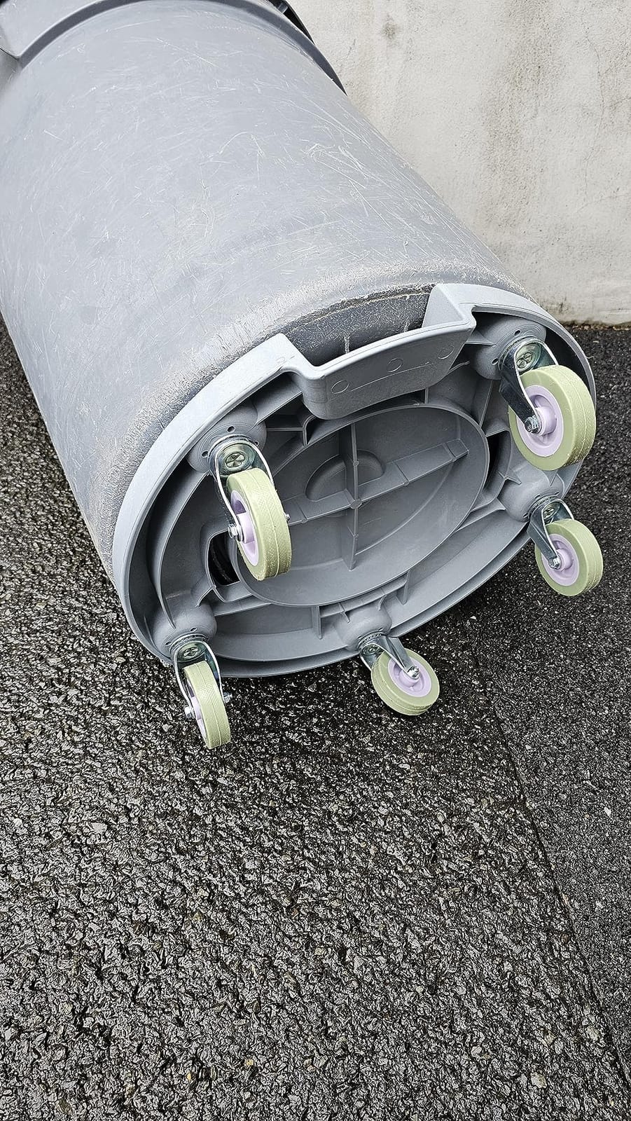 Trash Can Dolly | Heavy-Duty Plastic | 5 Casters | Foot Stabilizer | 460 Lb. Capacity customer photo 2
