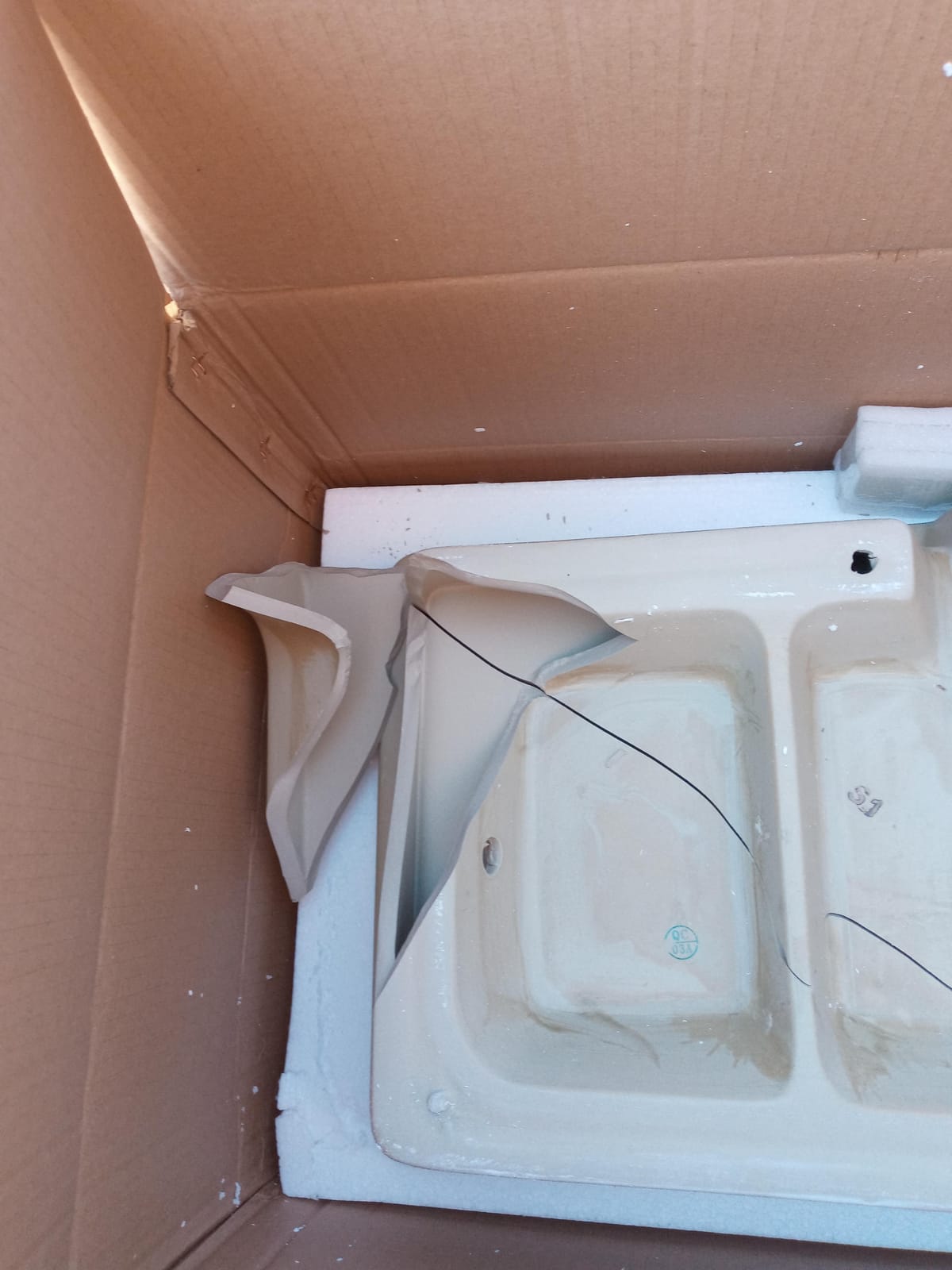 Lordear Undermount Bathroom Sink 21x13 Inch (Installation/Interior dimension: 18 4/5