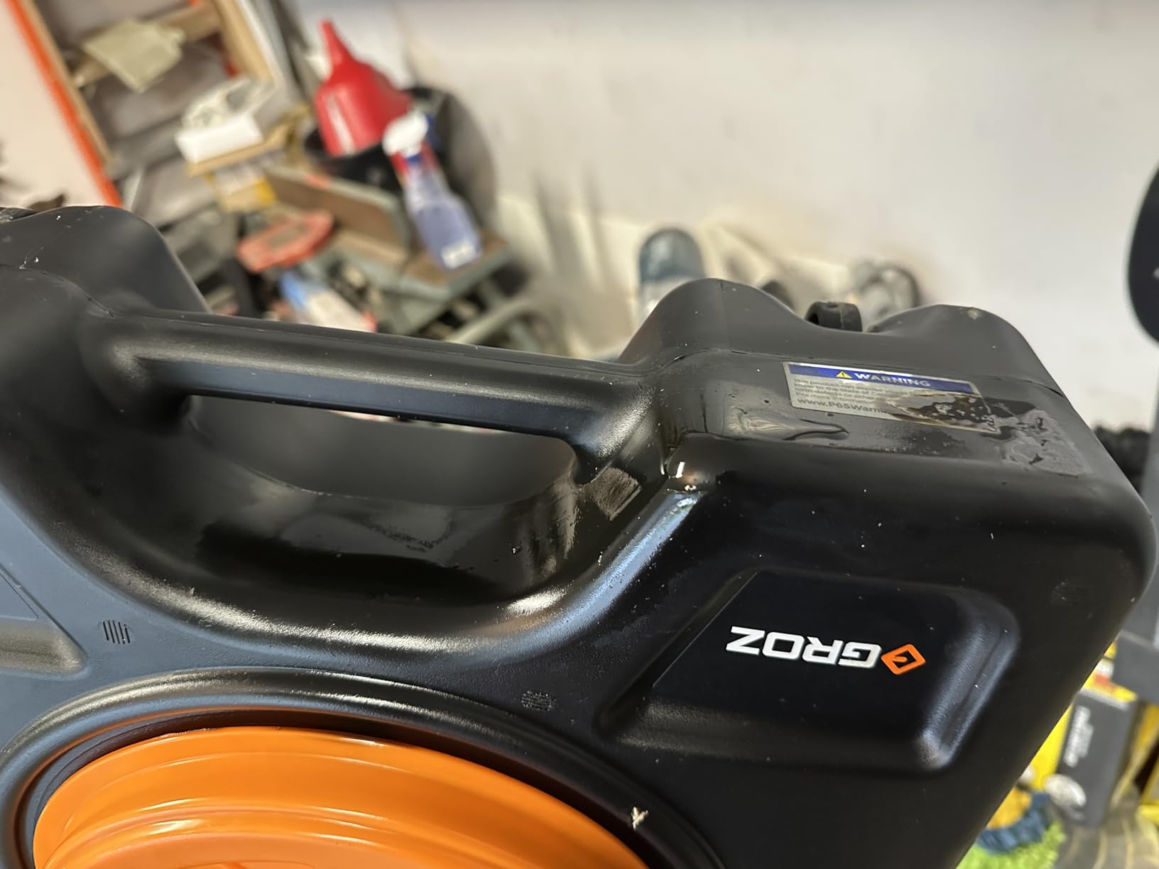 Groz 15 Quart Oil Drain Pan with Wheels & O-Ring Seal - 8