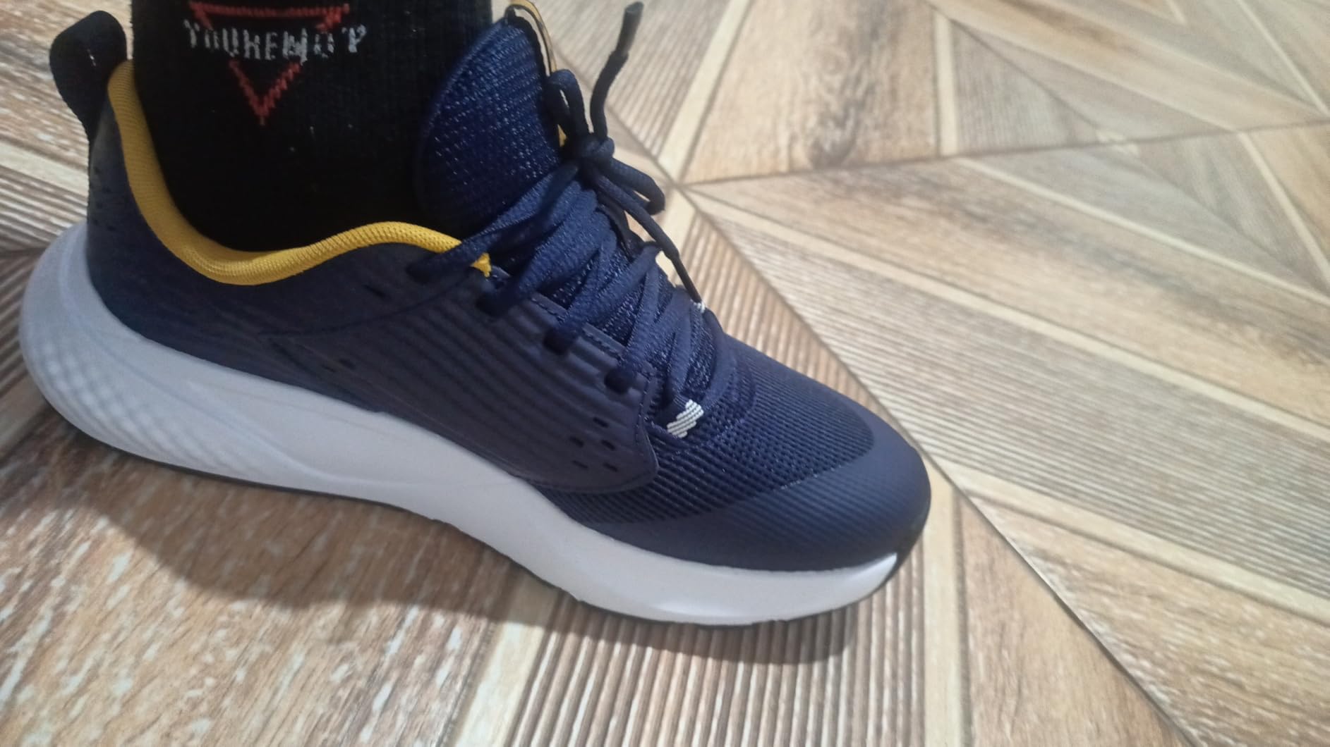 Under Armour Men's Charged Commit Trainer 4 customer photo 2