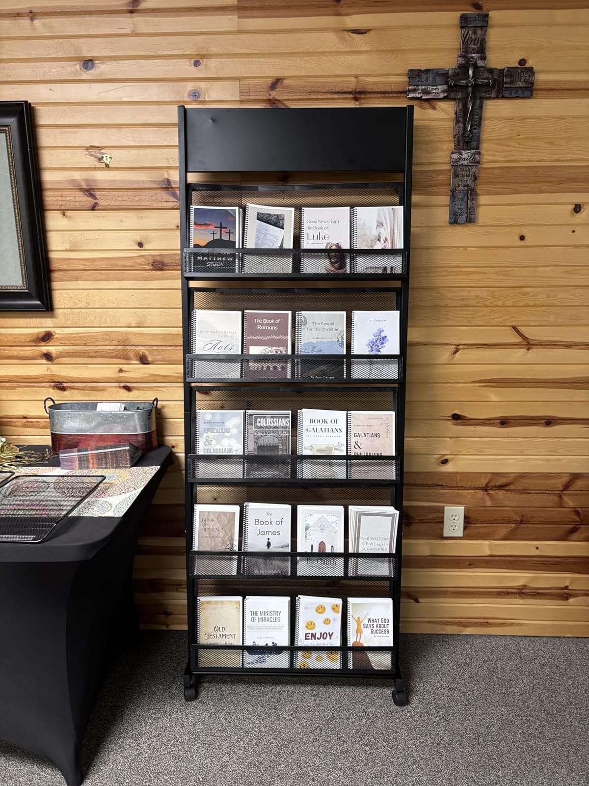 floor magazine rack brochure display stand for offices and public reception area，literature rack with 4 Universal wheels (70
