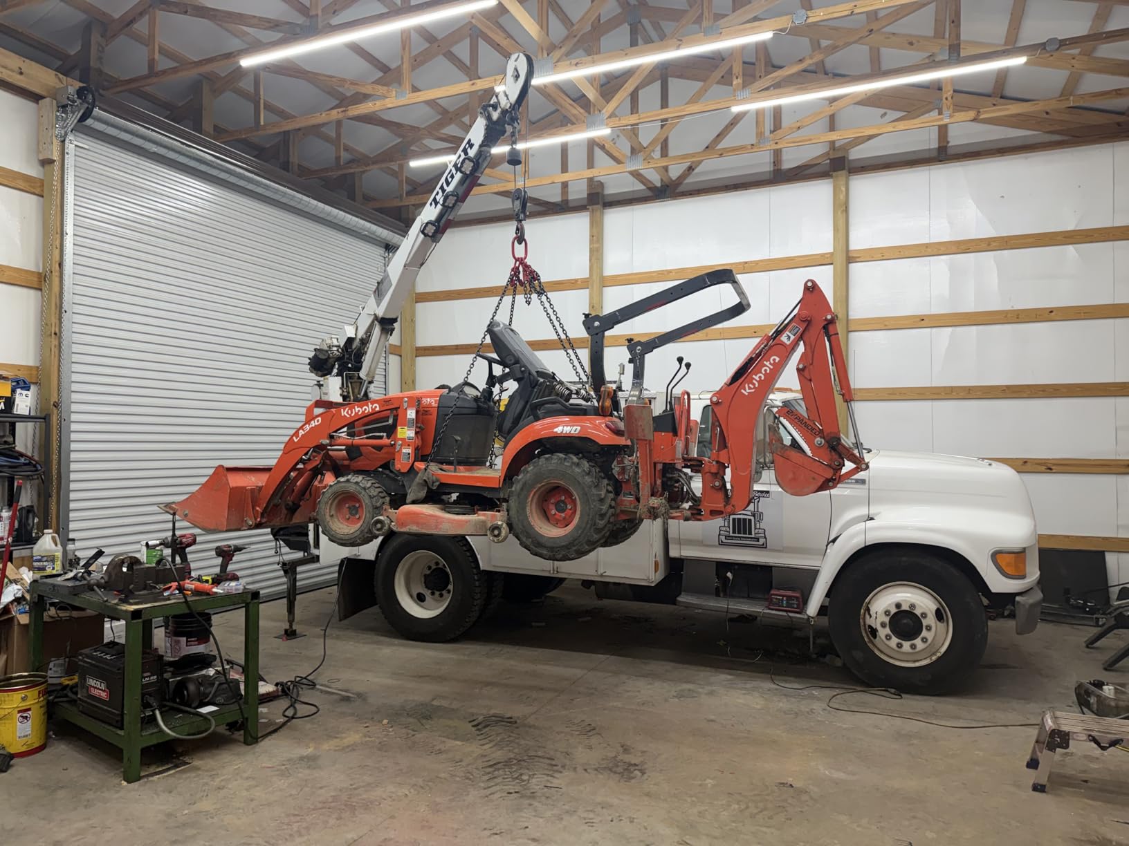 VEVOR Chain Sling 5/16 inch x 5 ft Lifting Chains with Hooks 11000 lbs/5 t customer photo 2