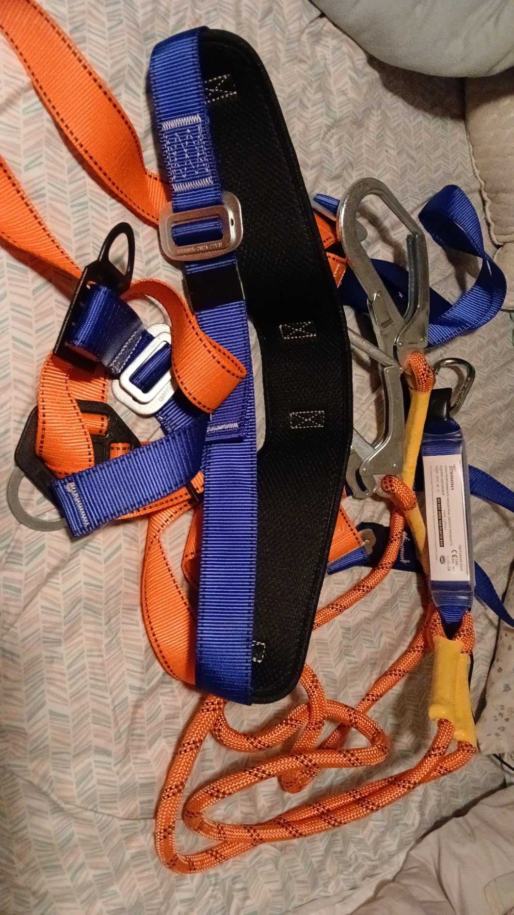 TT TRSMIMA Safety Harness Fall Protection Kit: Full Body Roofing harnesses customer photo 1