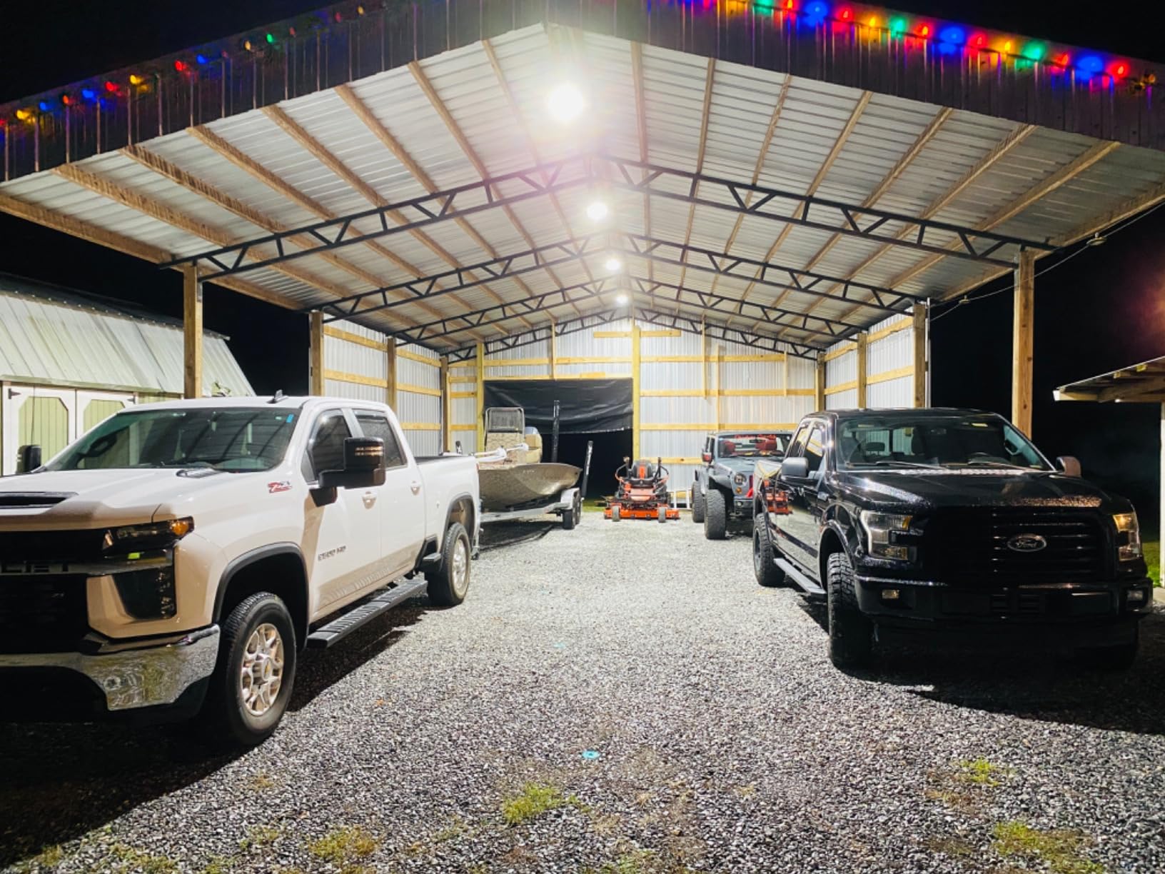 LED High Bay Light Super Bright Dimmable AC100-277V 240W 36000LM 5000K DLC/ETL Listed Lights 6ft with US Plug High Bay LED Light Warehouse Shop Barn Garage (4 Pack) customer photo 1