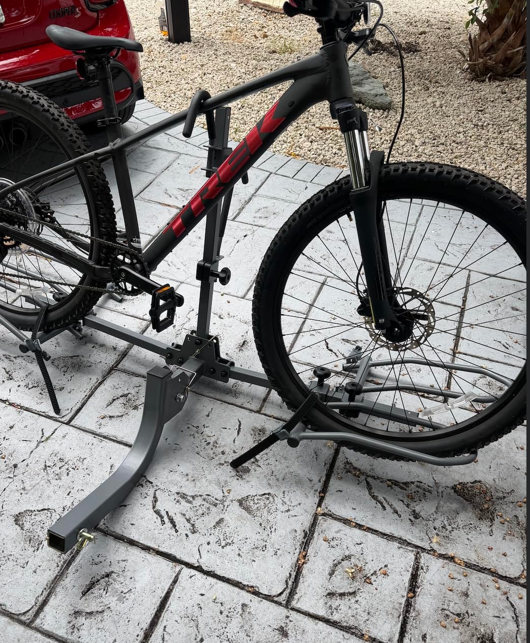 WILDROAD 2-Bike Hitch Rack, 180 lbs, Tilting & Foldable, Fits 2