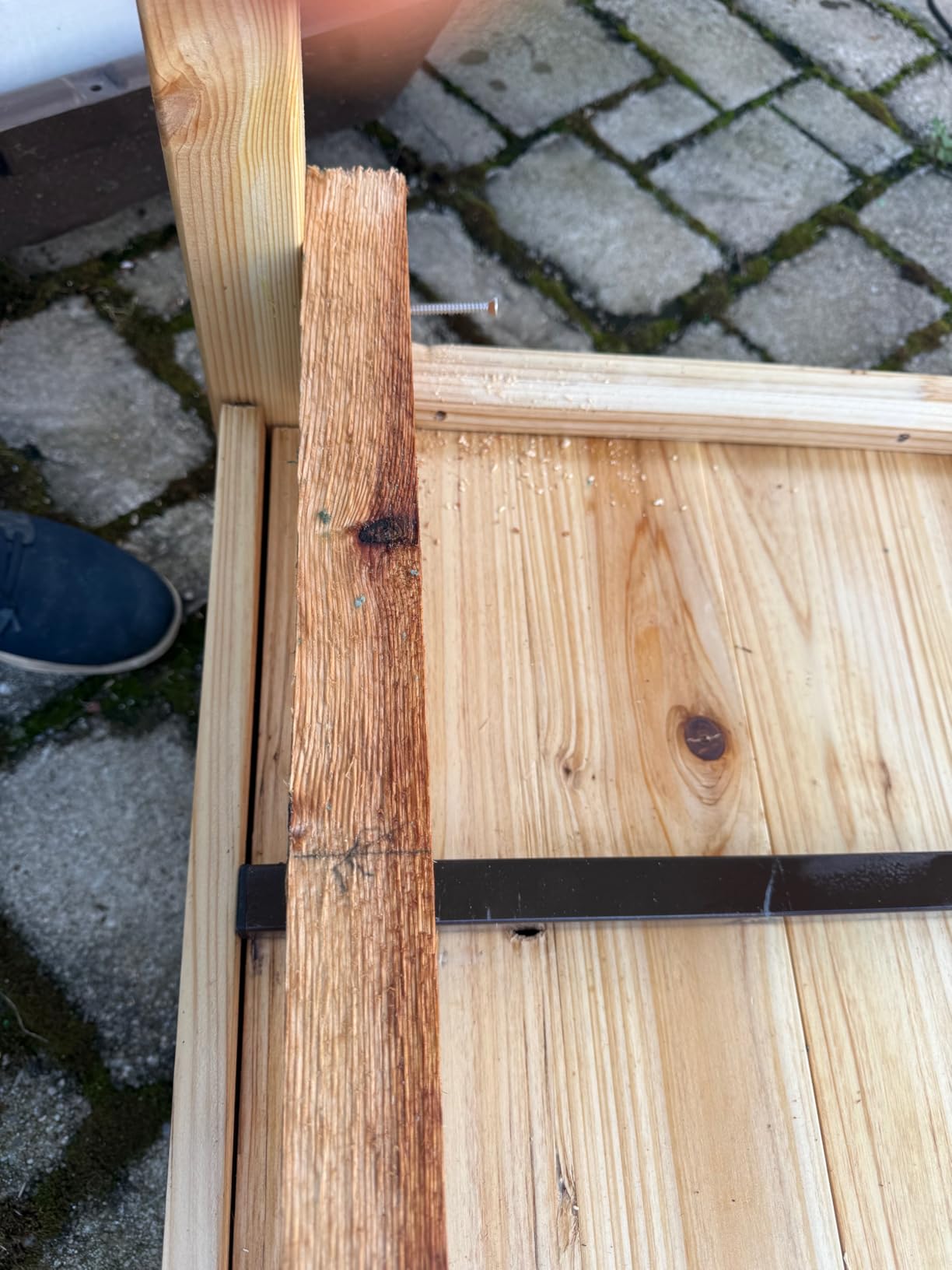 Cedar Raised Garden Bed with Legs, Outdoor Planter Box 48x24x30, 200lb Capacity customer photo 1