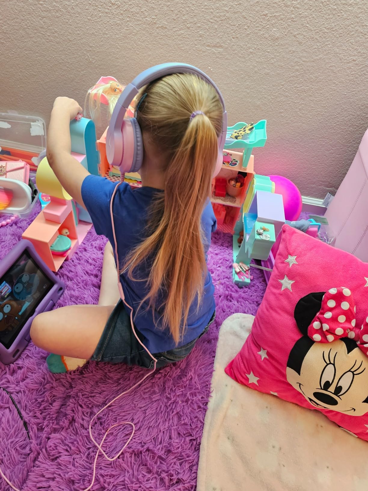 Candy Bila Wired Kids Headphones for School, Over-Ear for Boys Girls | Volume Limiter 85/94dB, HD Stereo Sound, Microphone and Wired Control, Foldable Design, Gradient Purple customer photo 1