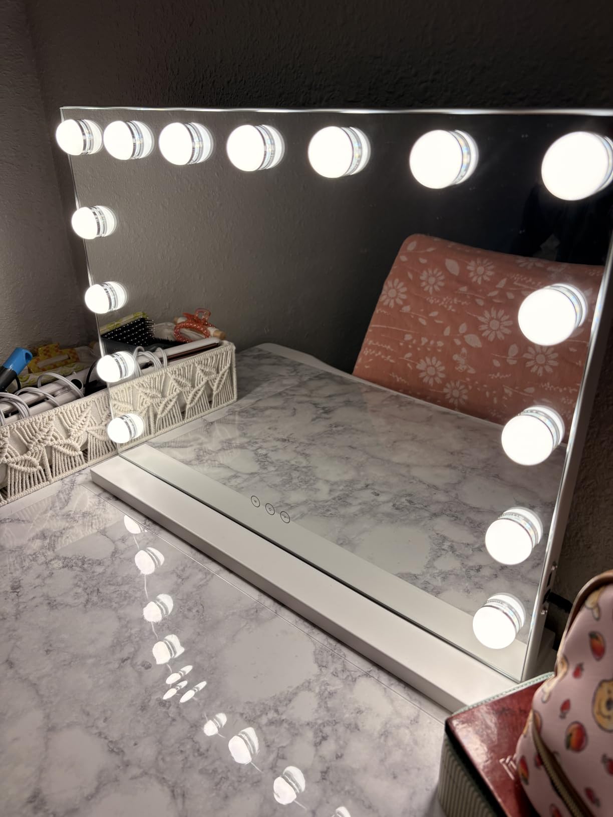 Vanity Mirror with Lights Lighted Makeup Mirror with Dimmable LED Bulbs,3 Color Lighting Modes,USB Charging Port Touch Control,Sturdy Metal Frame Design,White (50x40cm, 4.70) customer photo 1