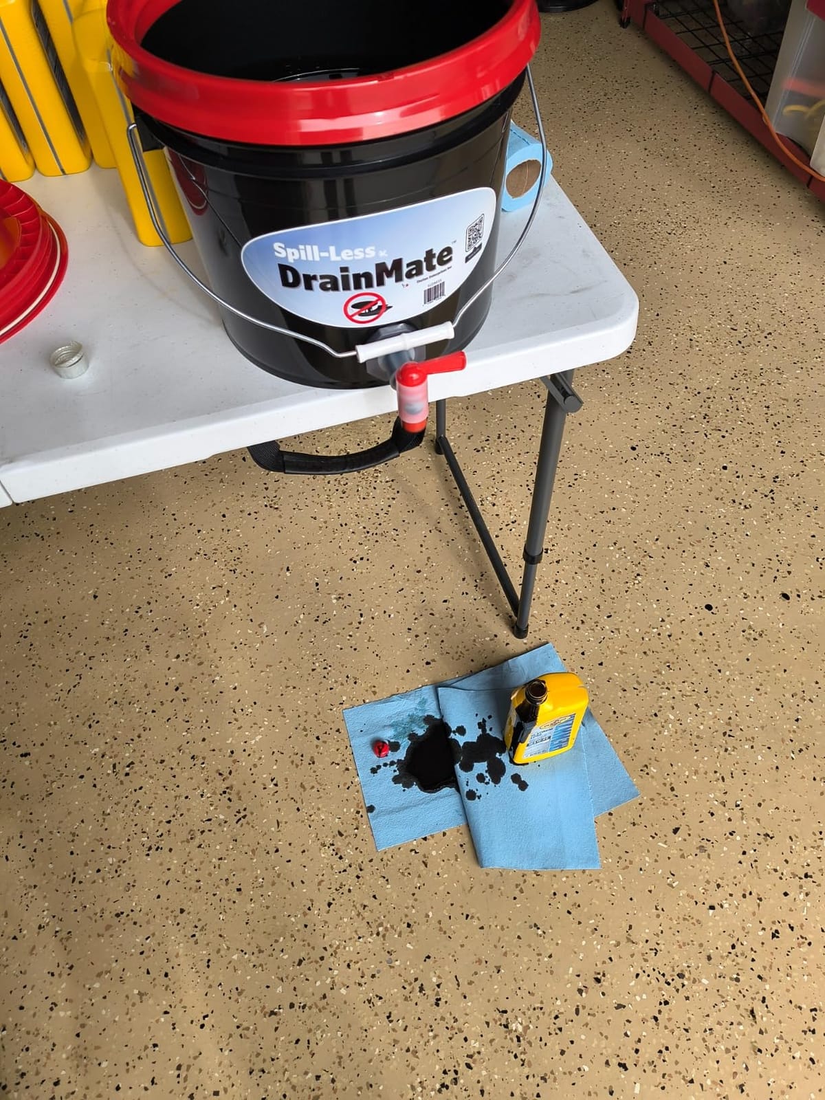 Spill-Less DrainMate 14 Quart Oil Drain Pan/Container - Made in USA customer photo 2