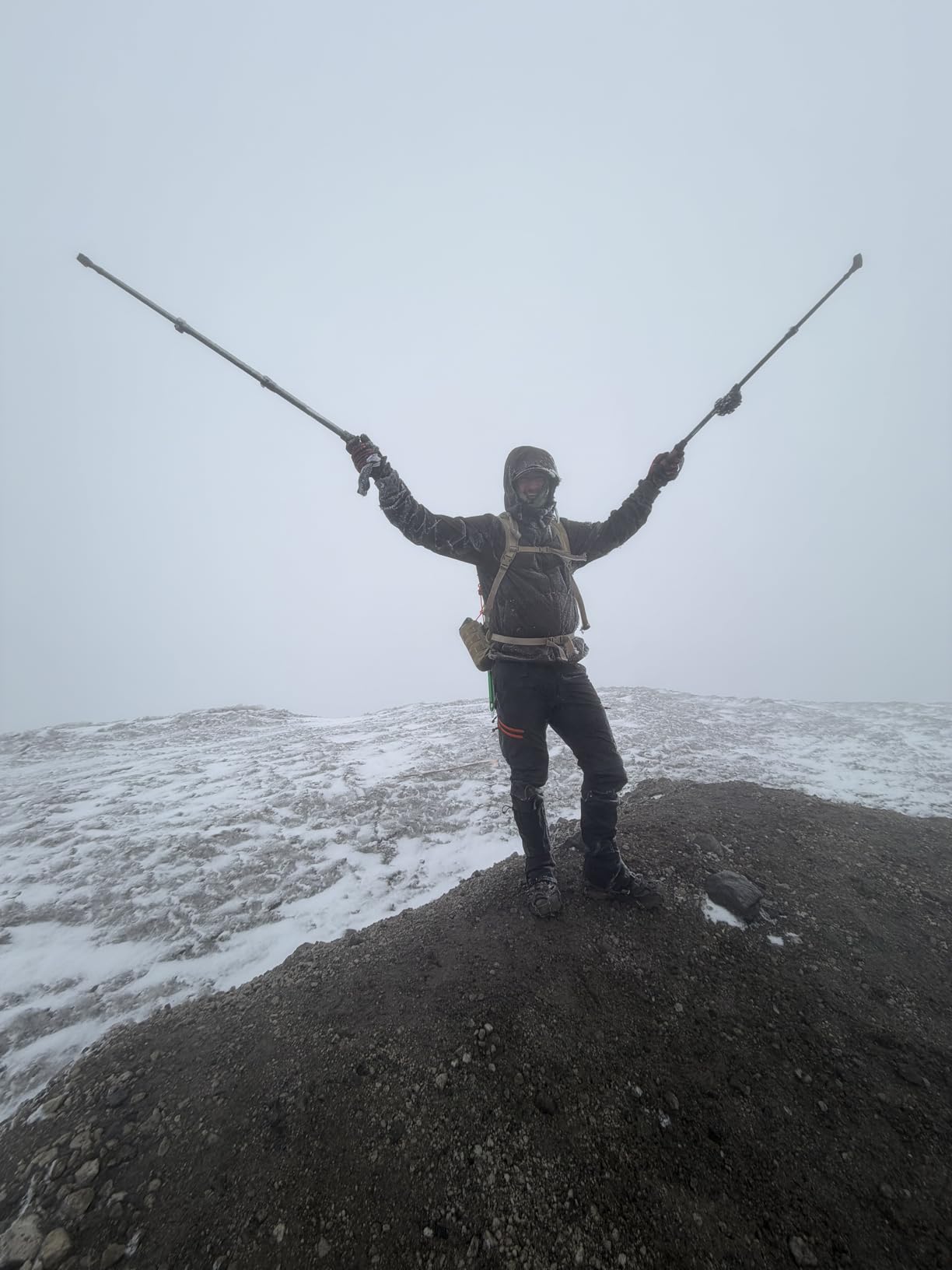 KINGGEAR Trekking Poles 7075 Aluminum Lightweight Hiking Sticks customer photo 1