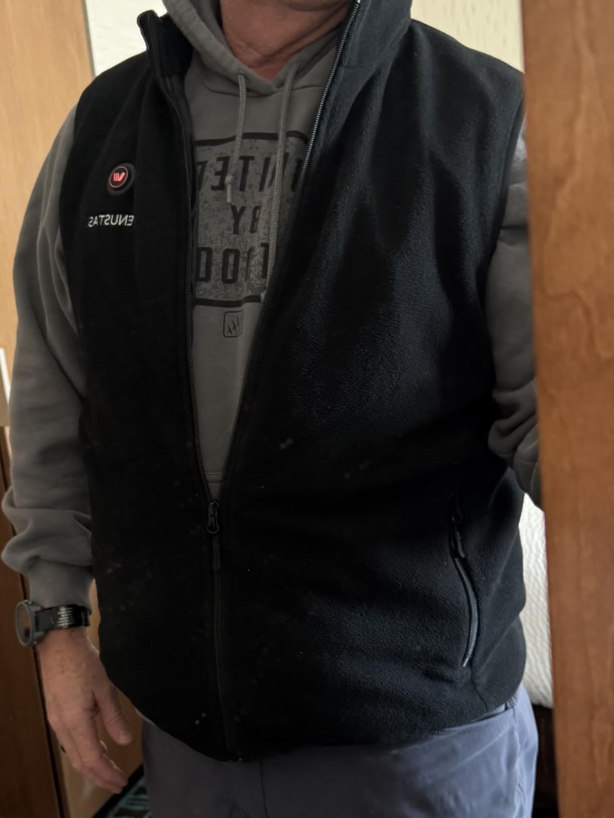 Venustas Men's Heated Vest with Battery, Up to 20 Hours of Warmth customer photo 1