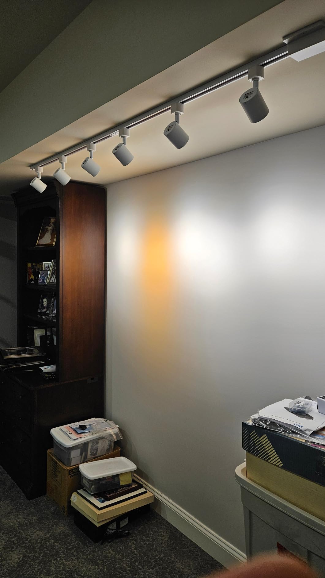 VANoopee 5-Color 6-Light LED Track Lighting Kit with 6.6FT Rails, 10W White | H Type Track Lighting, LED Track Light Heads Dimmable Modern Kitchen Track Lighting Fixtures Ceiling Spotlight, CRI90+ 800lm customer photo 1