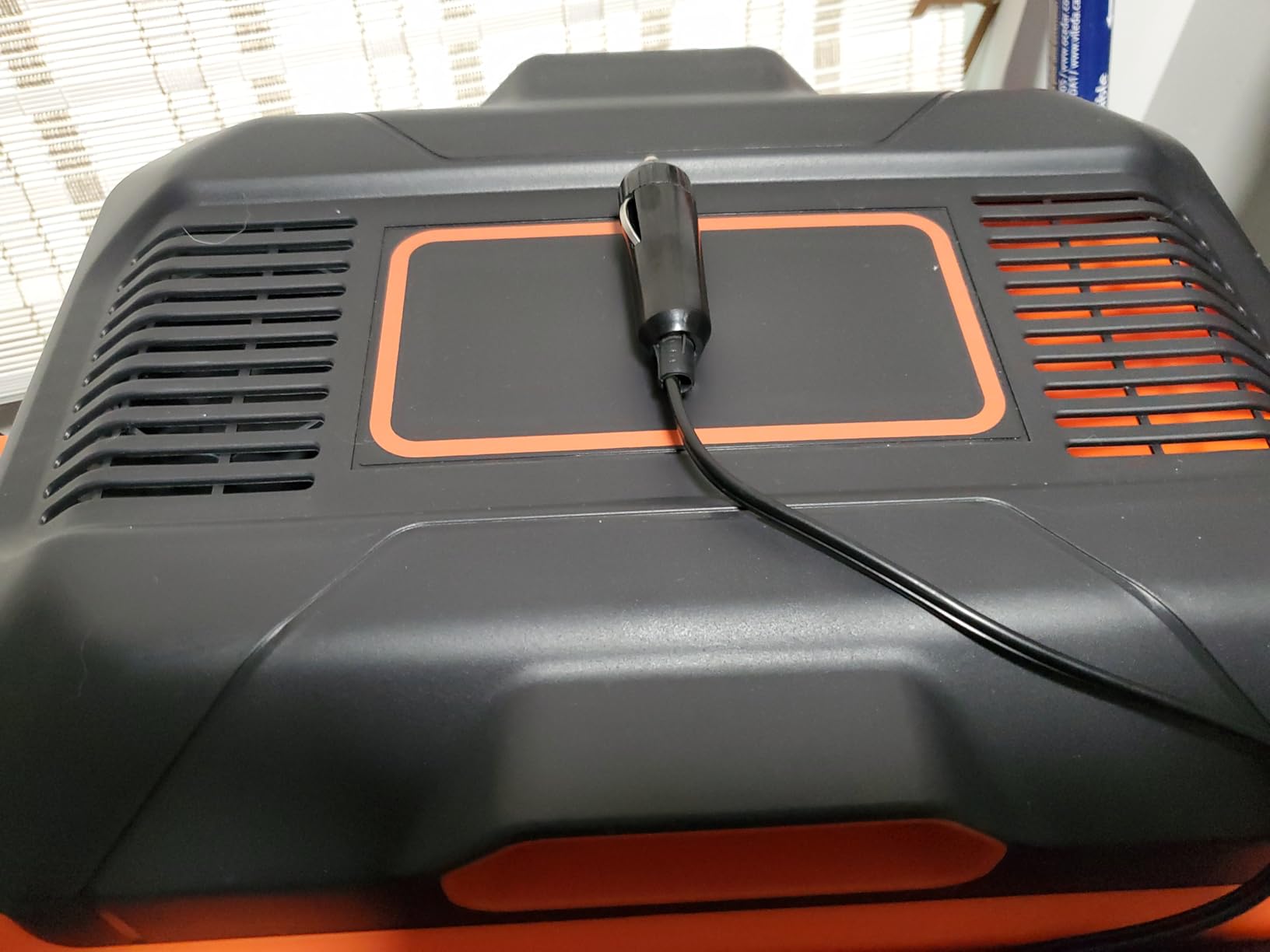 Electric Car Cooler and Warmer 35 Quart(33 Liter) Capacity with Draw bar and Wheels, Thermoelectric Iceless Cooler for Travel, Camping, Vehicles, Truck, Home - 12V DC and 120V AC customer photo 1
