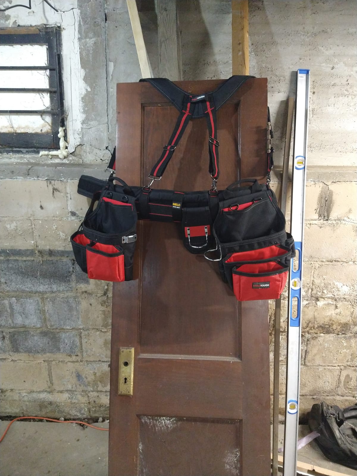 MELOTOUGH 28-Pocket Pro Framer's rig Combo Apron Tool Belt and Heavy Duty Padded Suspenders with Magnetic Desinger for Technician/Carpenter/and Electrician's Tools (Khaki) customer photo 2