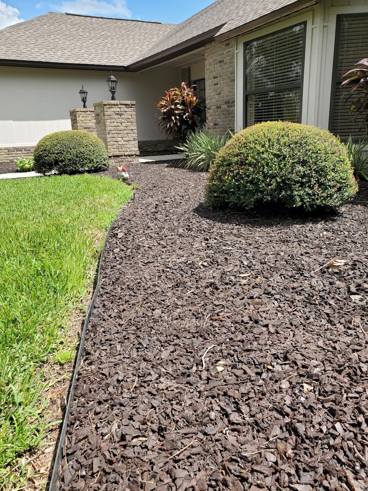EasyFlex Aluminum No-Dig Landscape Edging for Landscape or Paver Projects, 10 Metal Edging Pieces with Spikes, 50 Feet, Mill customer photo 2