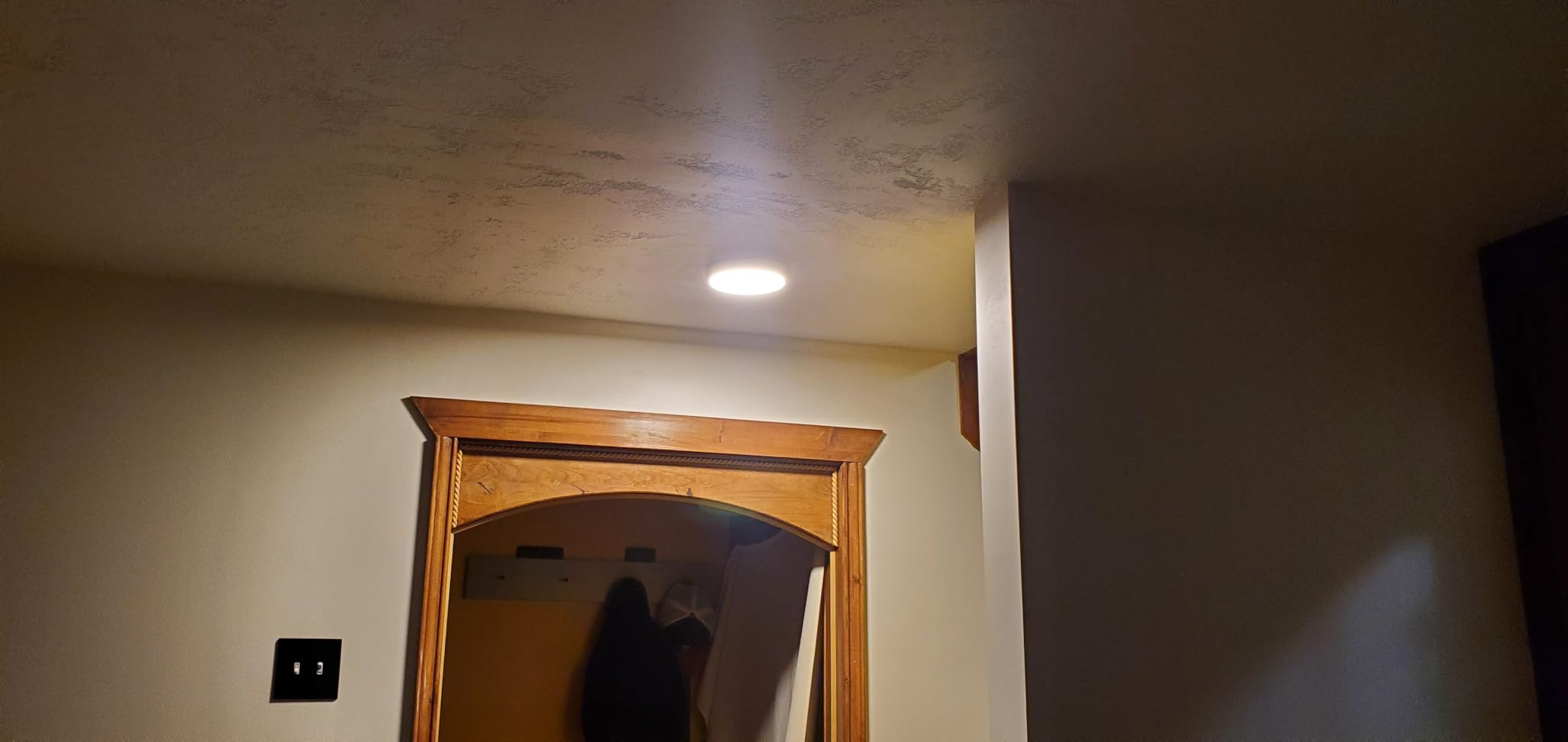 slochi 7.5inch Flush Mount Ceiling Light, 3000K/4000K/6500K Ultra Thin Ceiling Light Fixture, Round LED Ceiling Light for Bathroom Closet Hallway Kitchen Bedroom, White customer photo 1