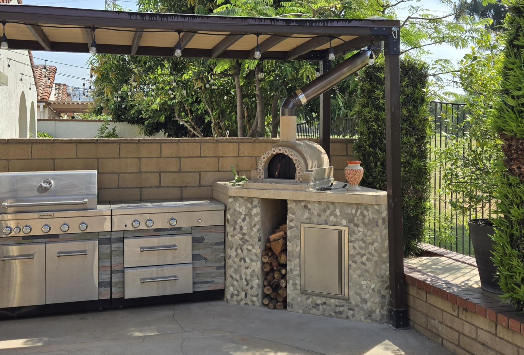 BRAVO Wood Burning Fire Brick Pizza Oven for Outdoor Cooking - FULLY DIY KIT - Includes Firebrick Set, Refractory Glue, Trowel, Gloves, Cover, Steel Gate, Assembly Instructions (3 hours) customer photo 2