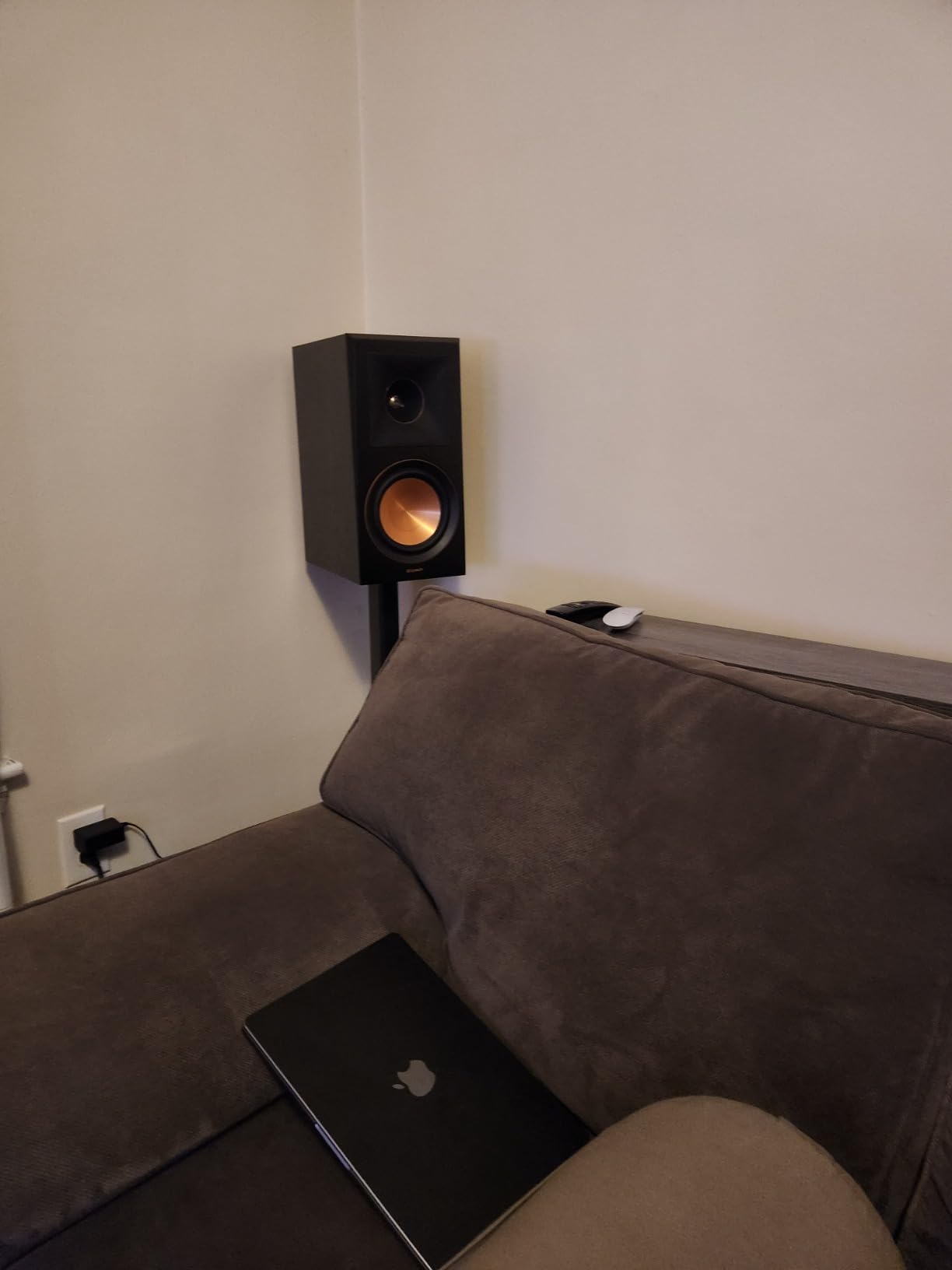 Kanto ST28 28” Universal Floor Speaker Stands for Bookshelf Speakers up to 30 lbs | Improved Sound | Hidden Cable Management | Timeless Design, | Pair | Black Steel w/Black MDF Base customer photo 1
