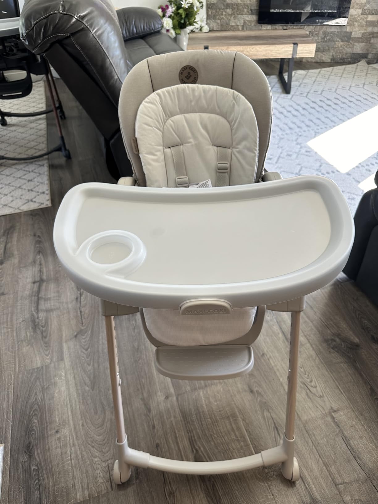 Maxi-Cosi Minla 6-in-1 High Chair for Babies & Toddlers, Portable Foldable Highchair, EcoCare Fabric, 9 Heights, 5 Reclines, 4 Tray Positions, Classic Oat customer photo 2